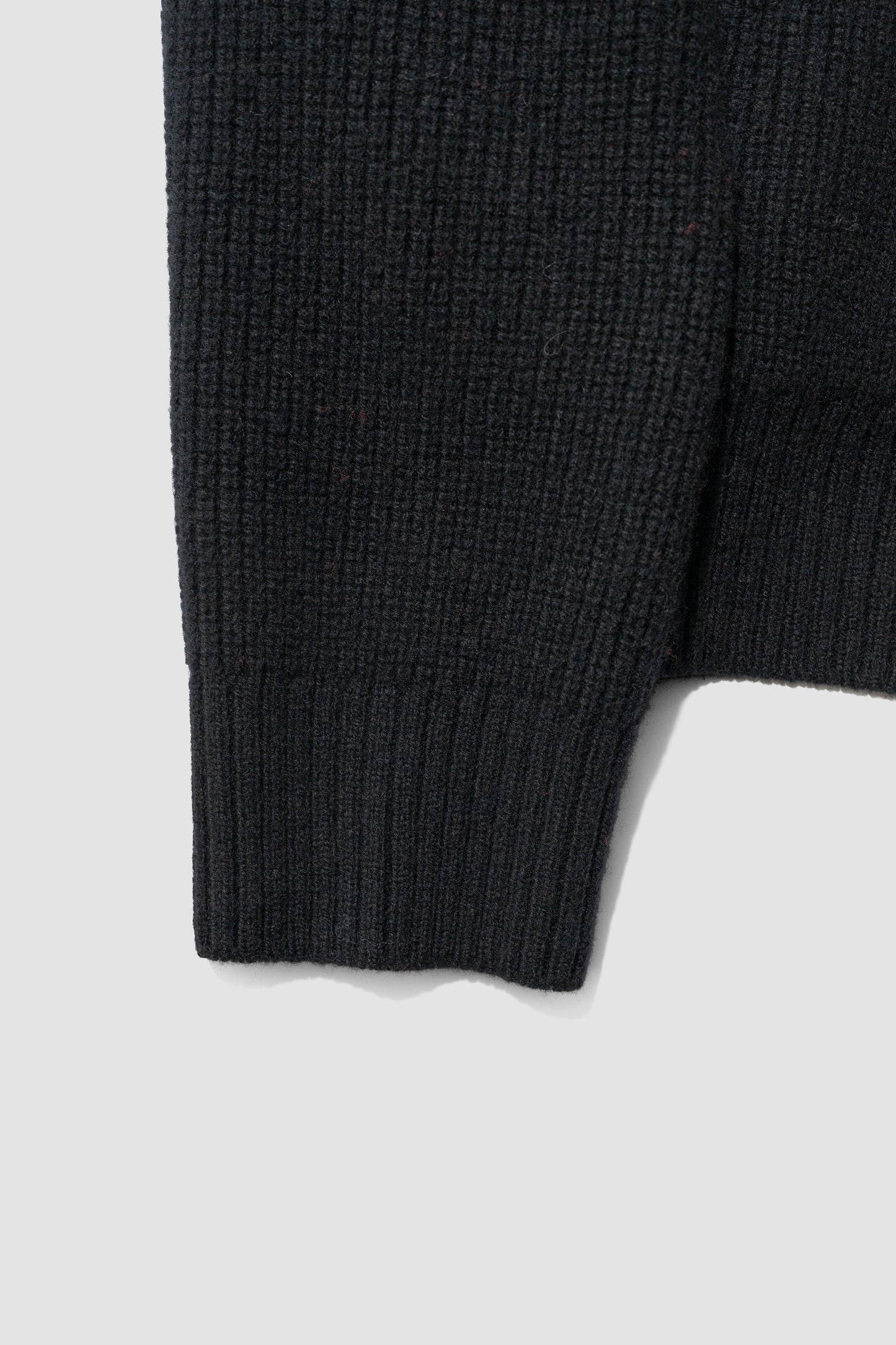 YOKE/ Sculptural Wired Crew Neck Cardigan "BLACK"