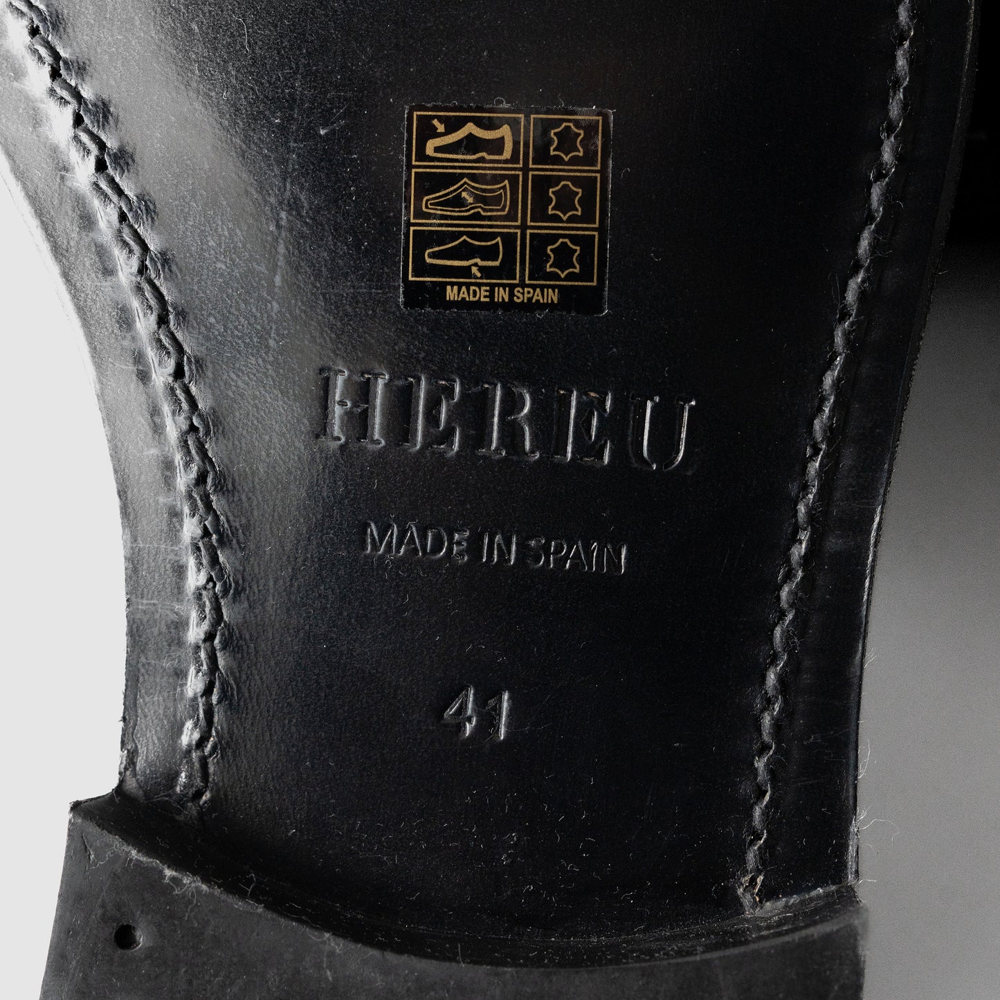 HEREU/ Nombela "BLACK"