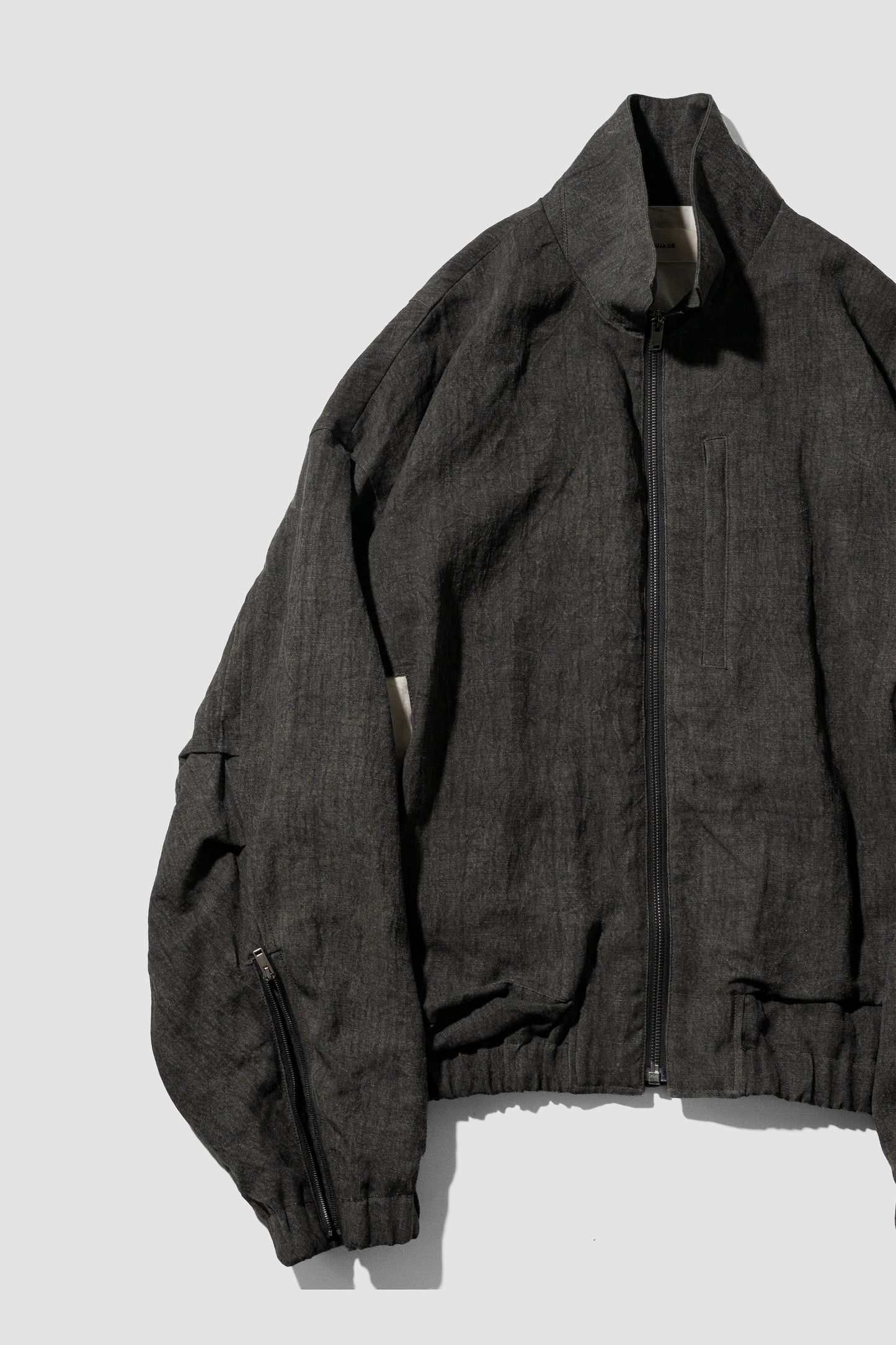 VUJA DÉ / Kira Drape Blouson in Sumi-Dyed Linen "Grey"