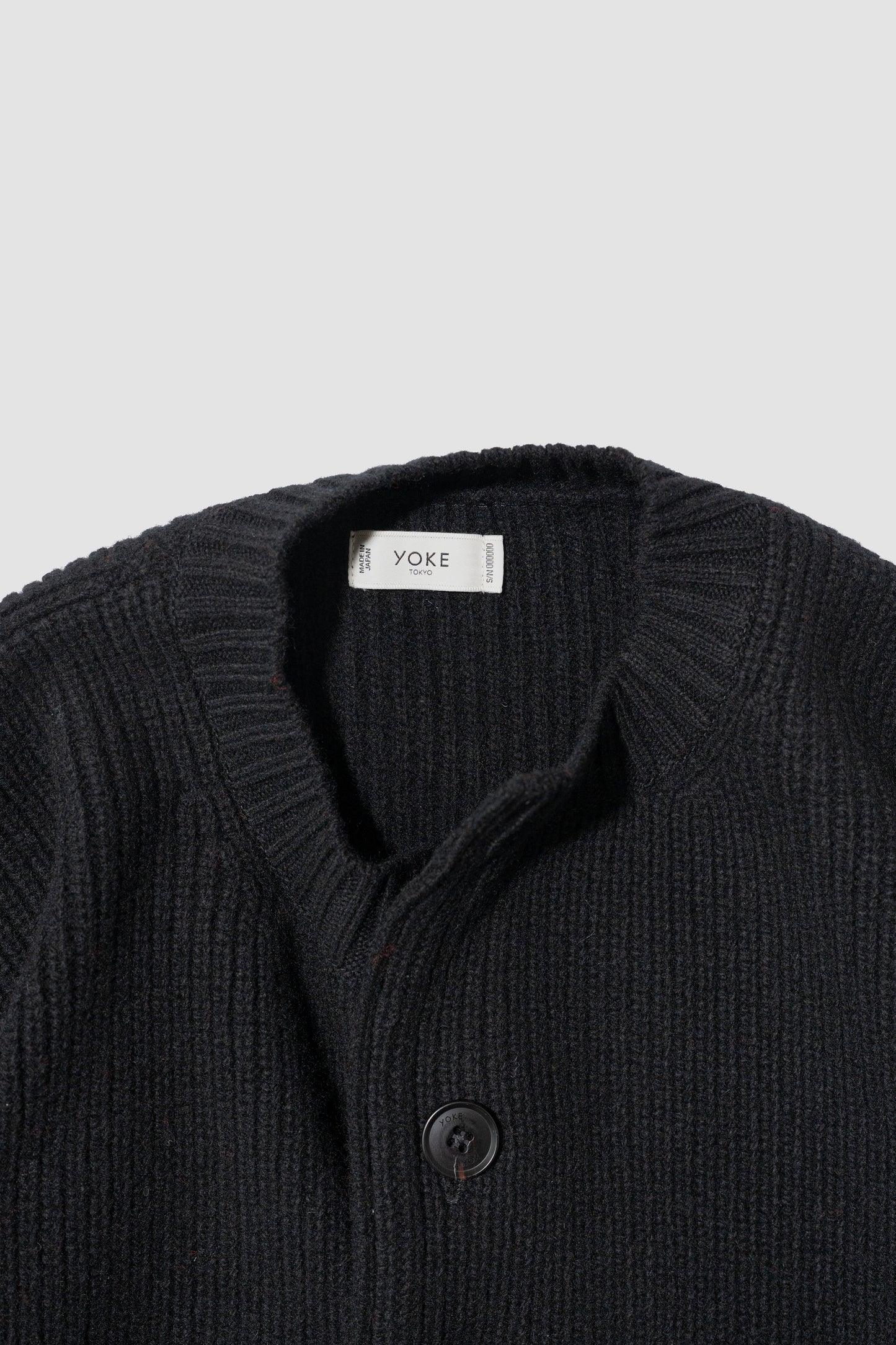 YOKE/ Sculptural Wired Crew Neck Cardigan "BLACK"