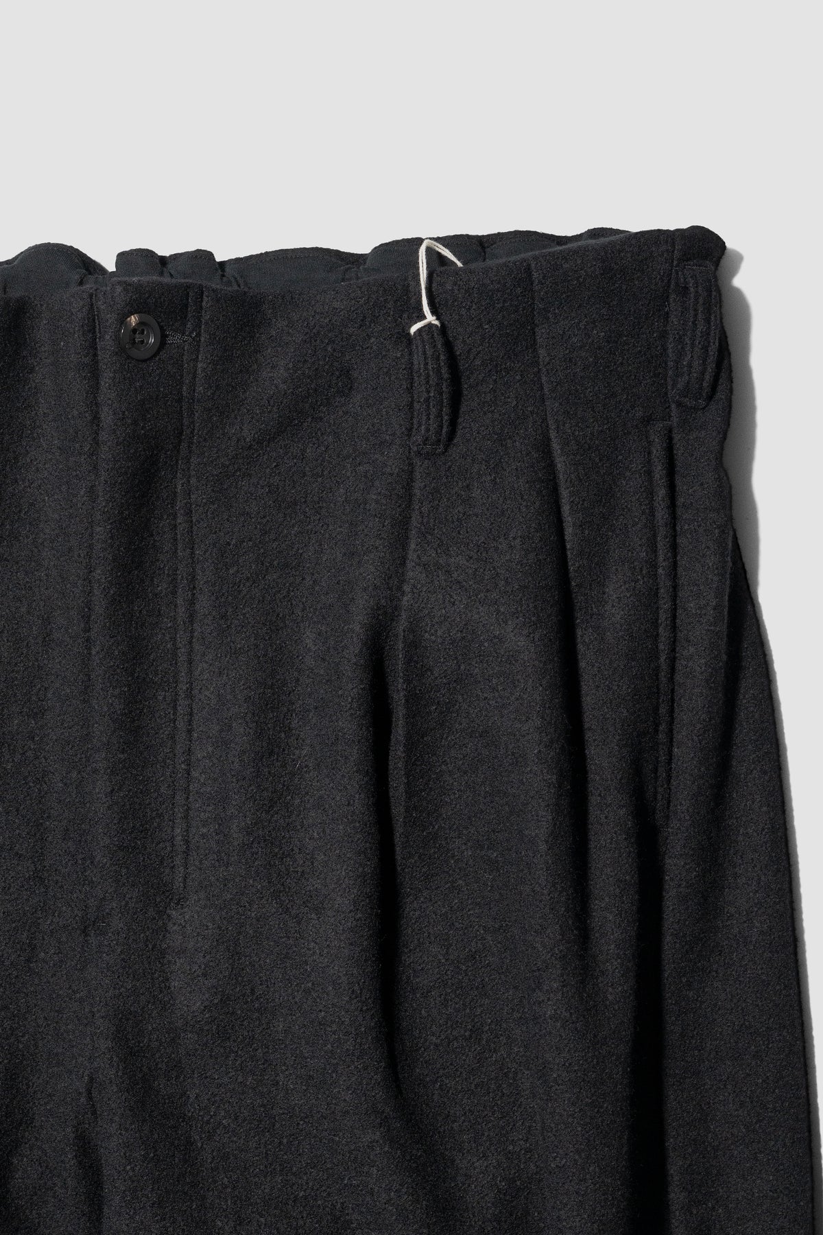 ANCELLM / WOOL CUT SLACKS "BLACK"