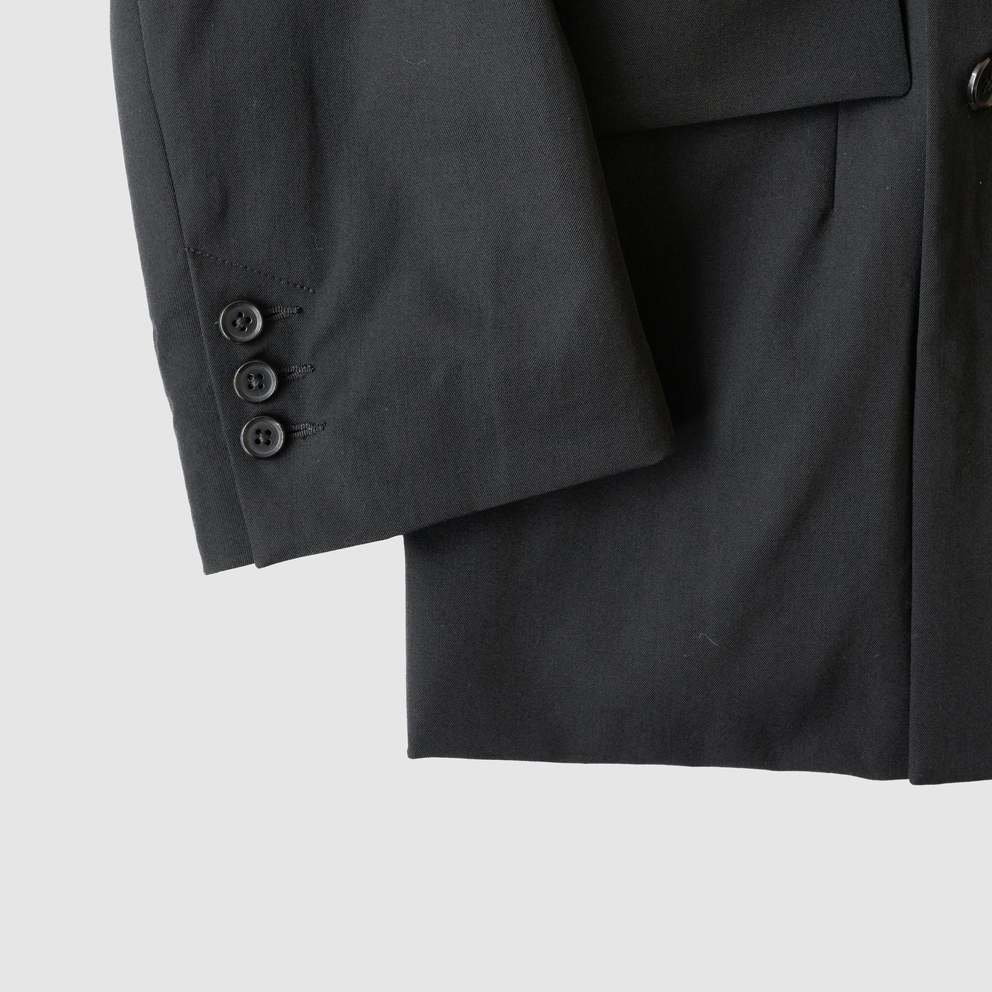 ESSAY/ WOOL GABARDINE DOUBLE BREASTED JACKET "BLACK"