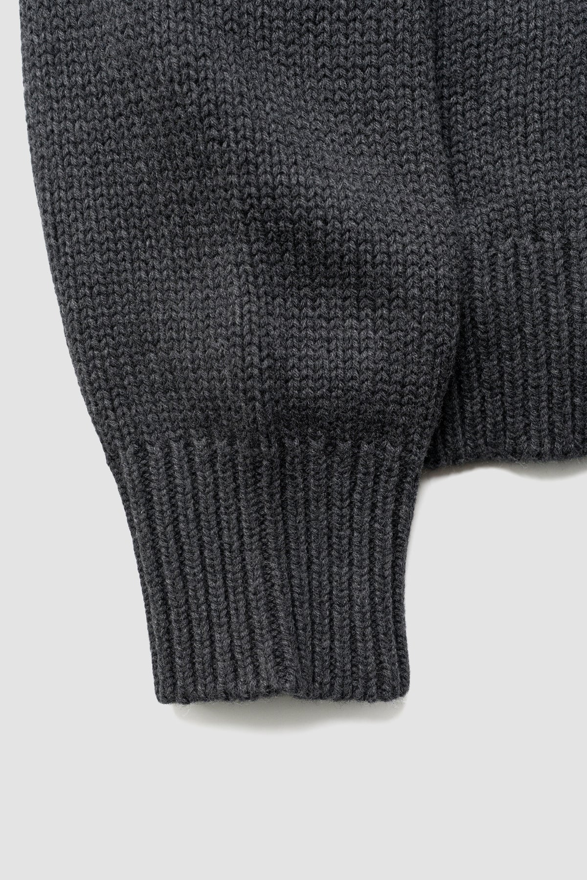 Afiit / CREW NECK CARDIGAN  "CHARCOAL"