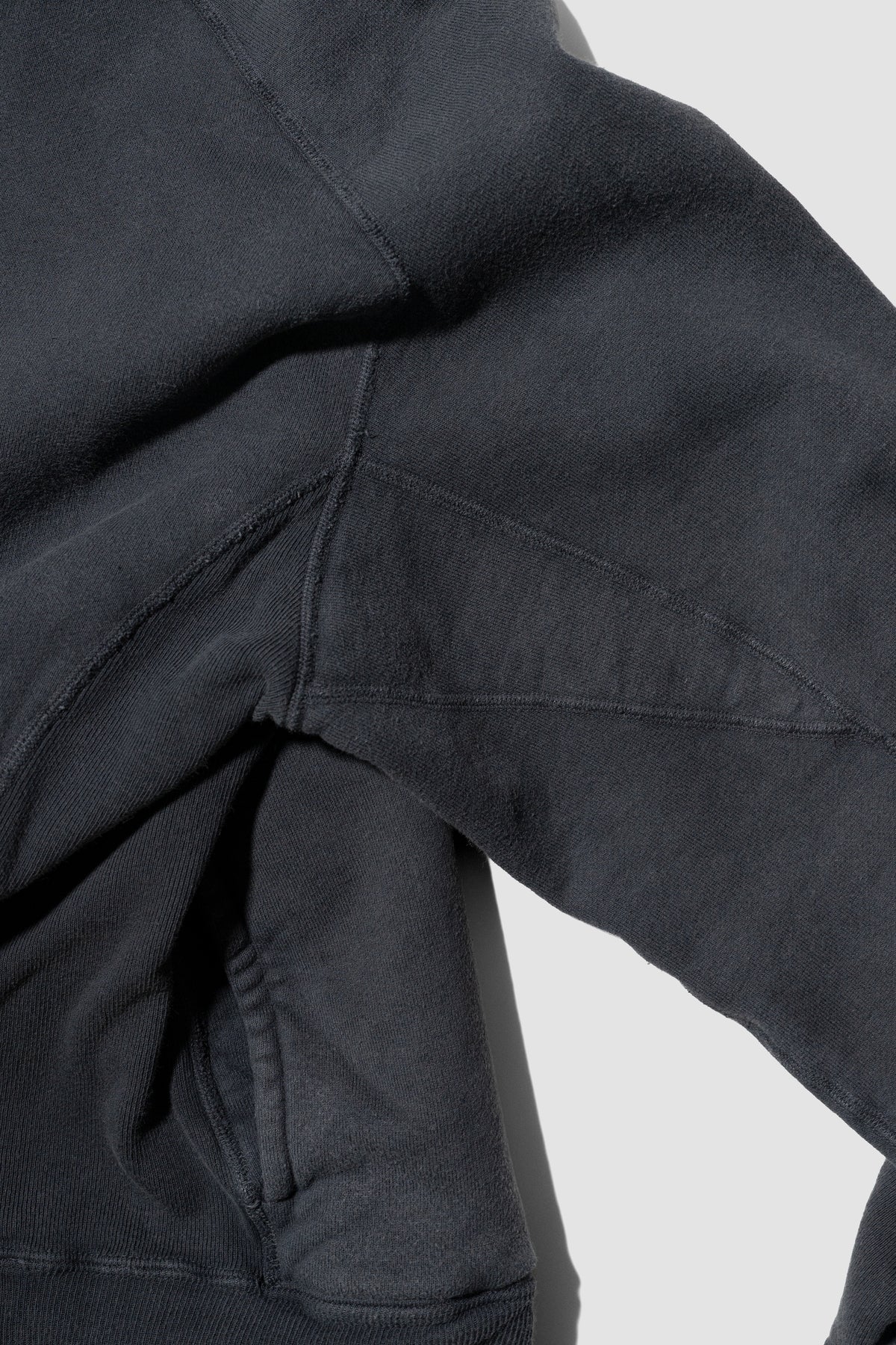 ANCELLM / FLEECE-LINED SWEAT VERSITY SHIRT "BLACK"
