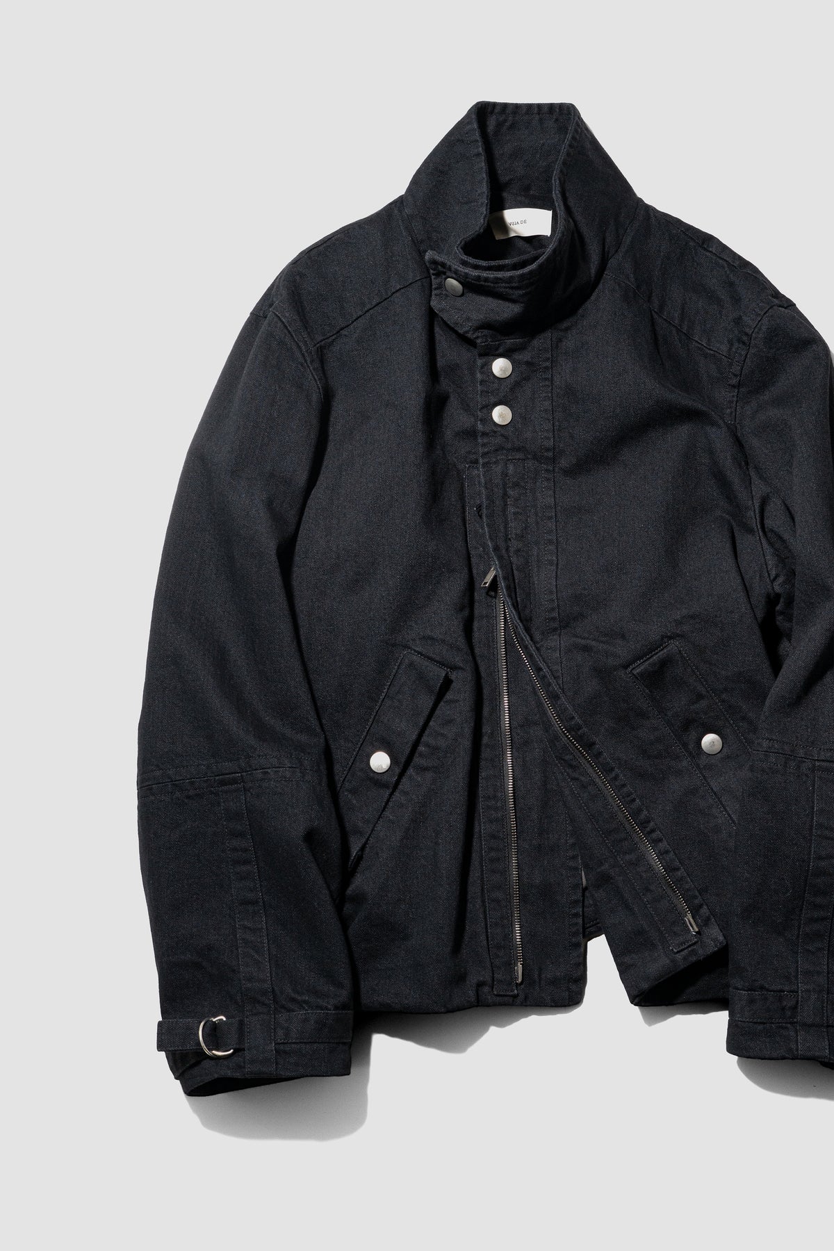 VUJA DÉ / Luca Bondage Jacket in Organic Cotton "Black"