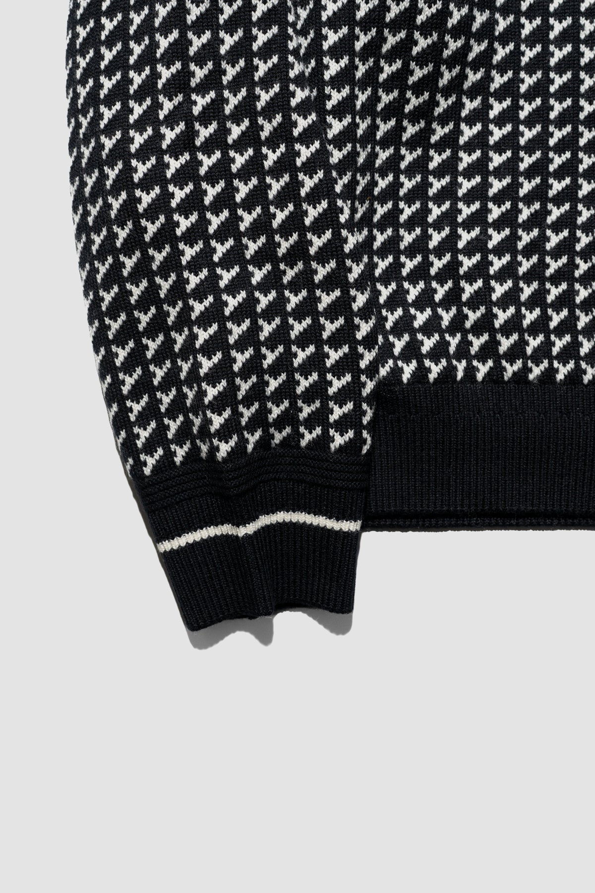 YASHIKI / Shinsetsu Knit "BLACK"