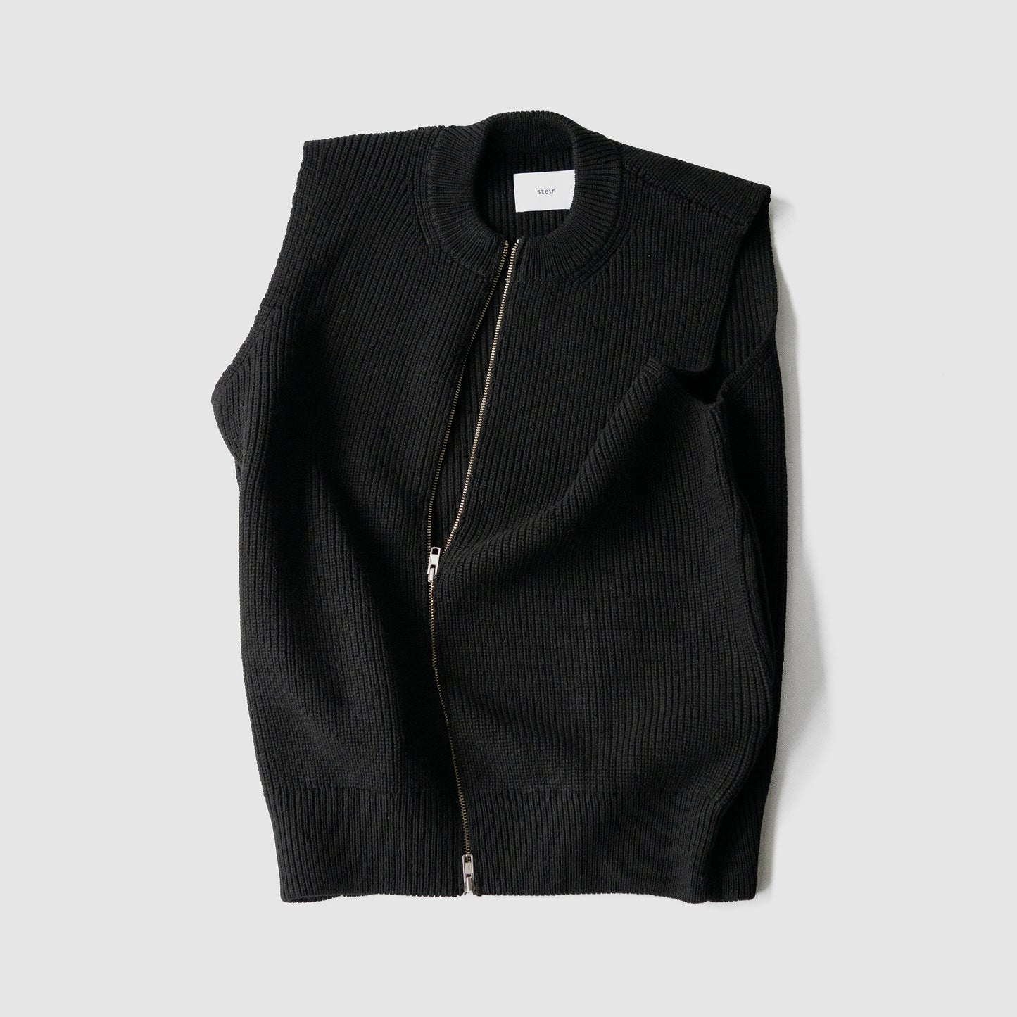 ssstein/ OVERSIZED DRIVERS KNIT ZIP VEST "BLACK"