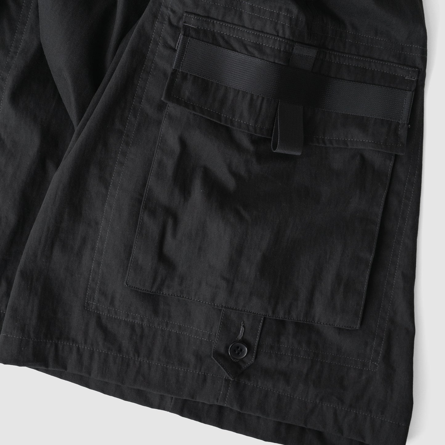 ESSAY/ UTILITY CARGO SHORT PANTS "Black"