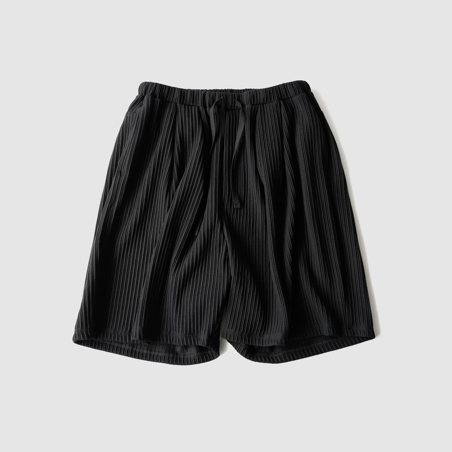 ANCELLM / WRINKLED STRIPE TUCK SHORT PANTS "BLACK"