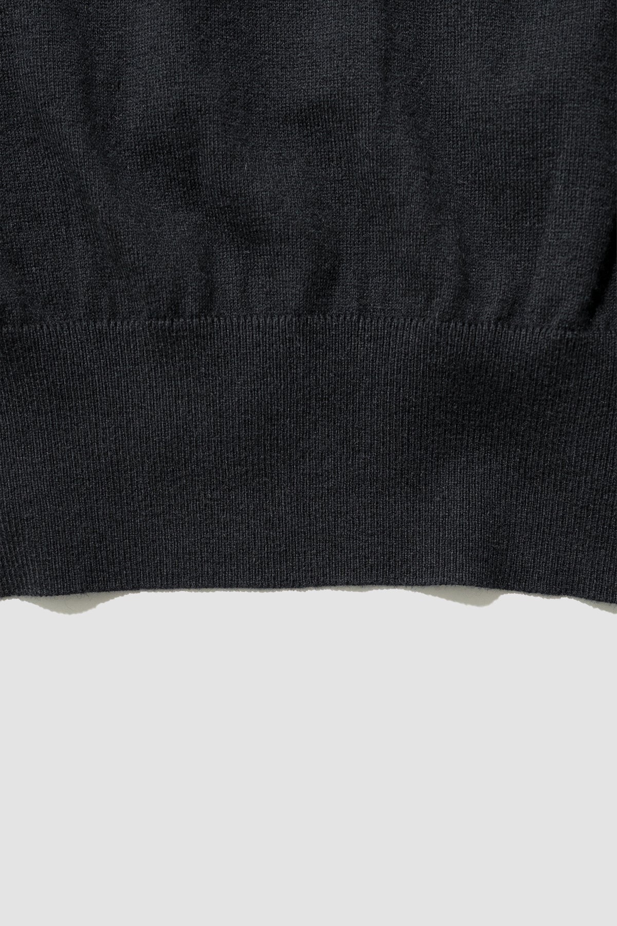 Afiit / COTTON CASHMERE TURTLE LS "BLACK"
