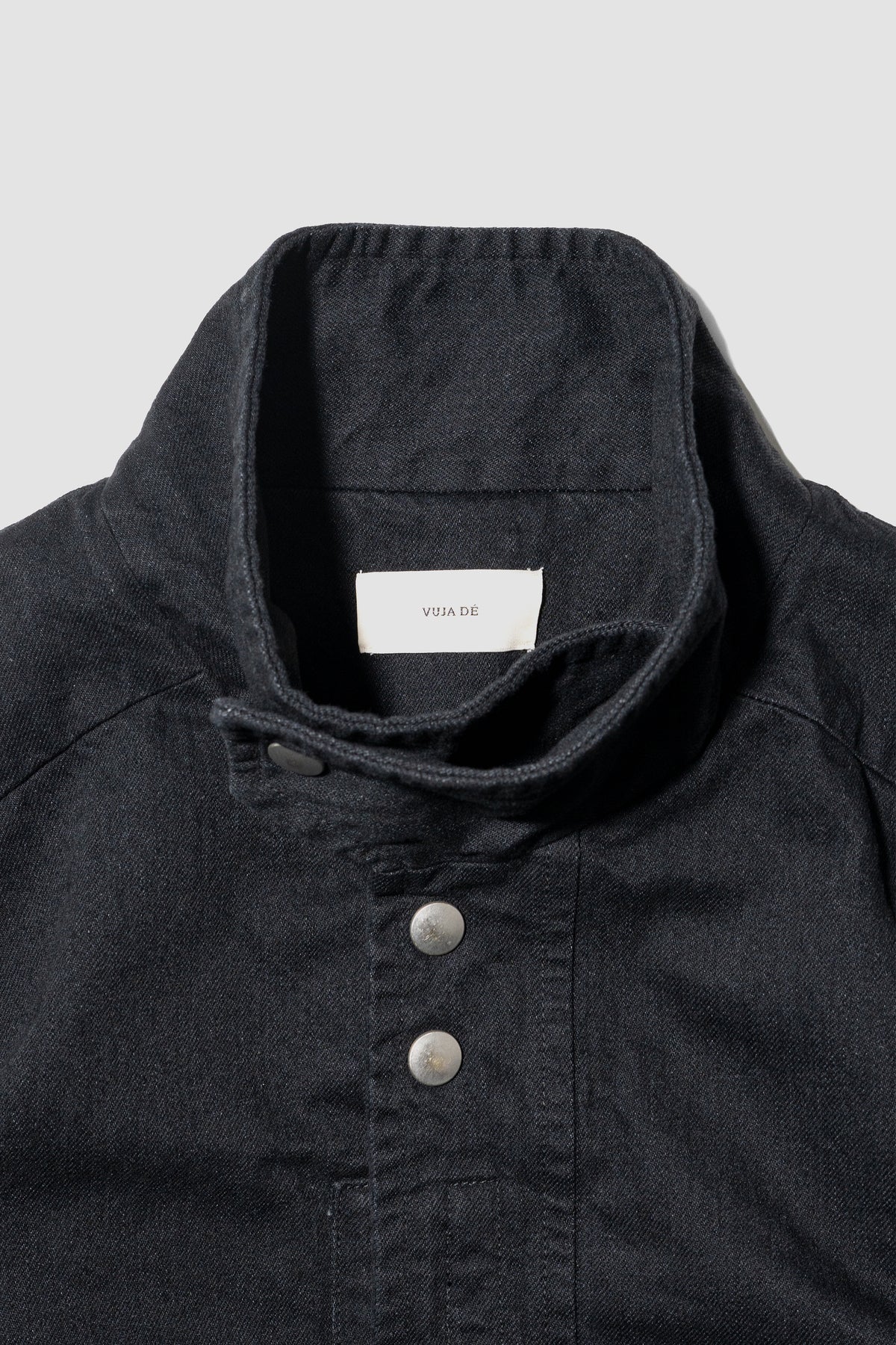 VUJA DÉ / Luca Bondage Jacket in Organic Cotton "Black"