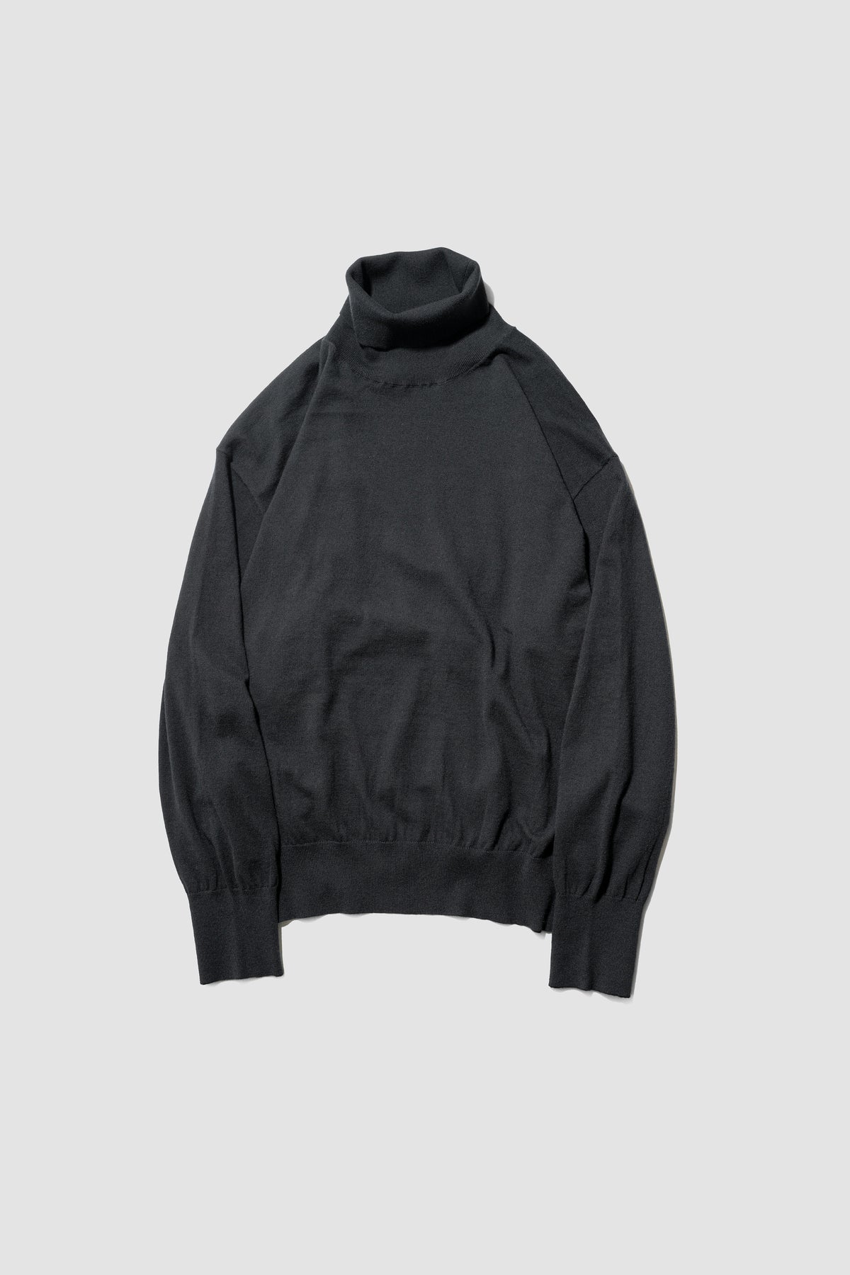 Afiit / COTTON CASHMERE TURTLE LS "BLACK"