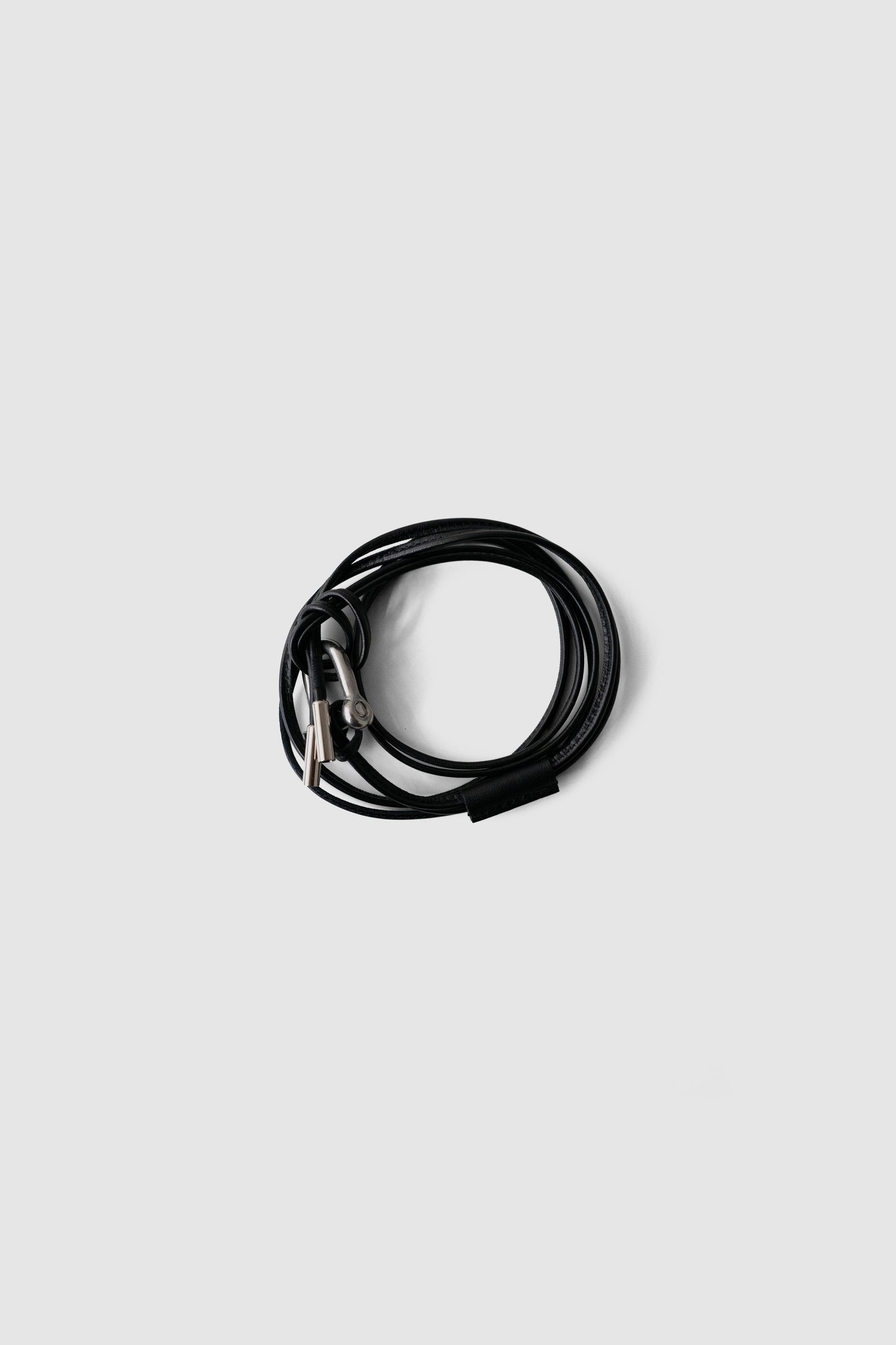 ANCELLM / LEATHER ROPE BRACELET "BLACK"