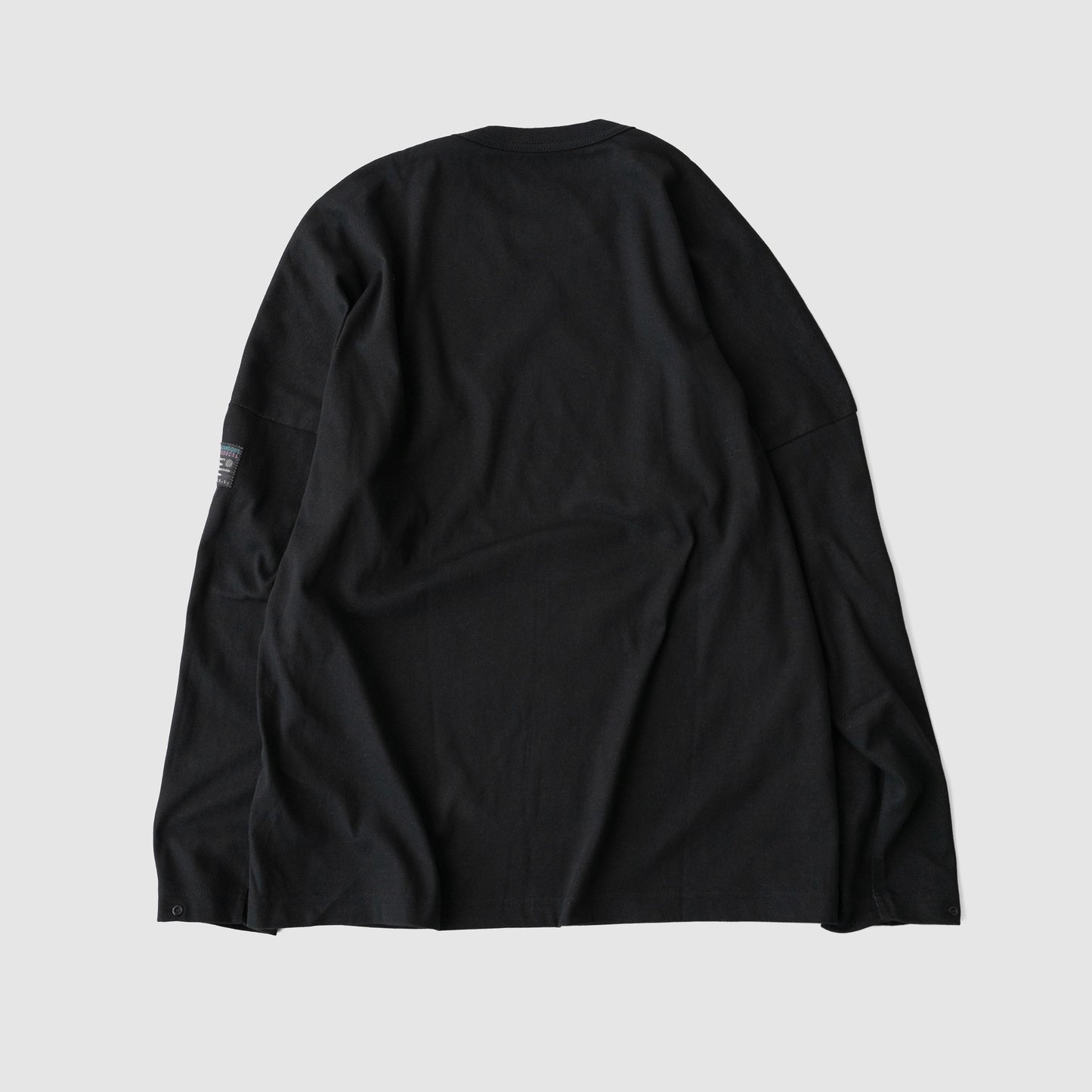 O- /  FLAT - L/S "Black"