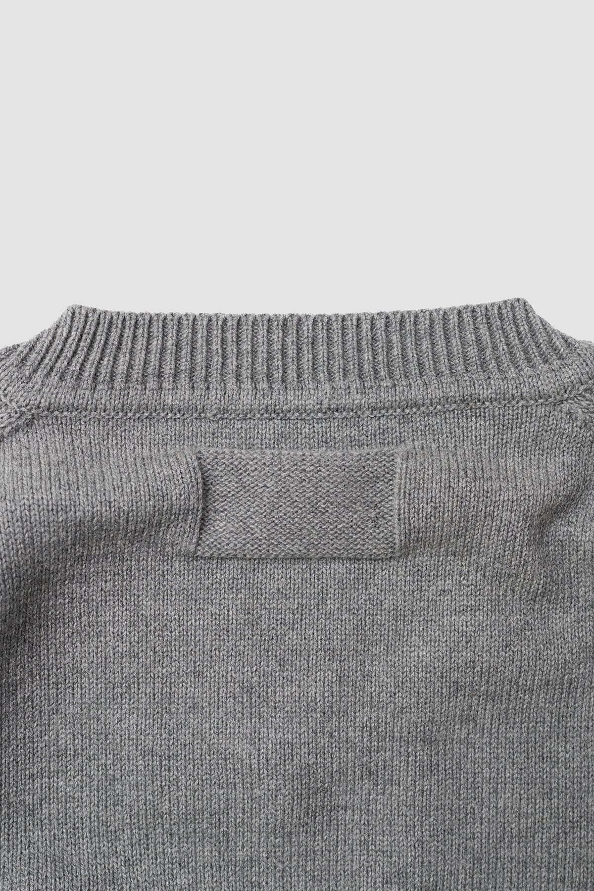 Afiit / V-NECK KNIT  "GRAY"