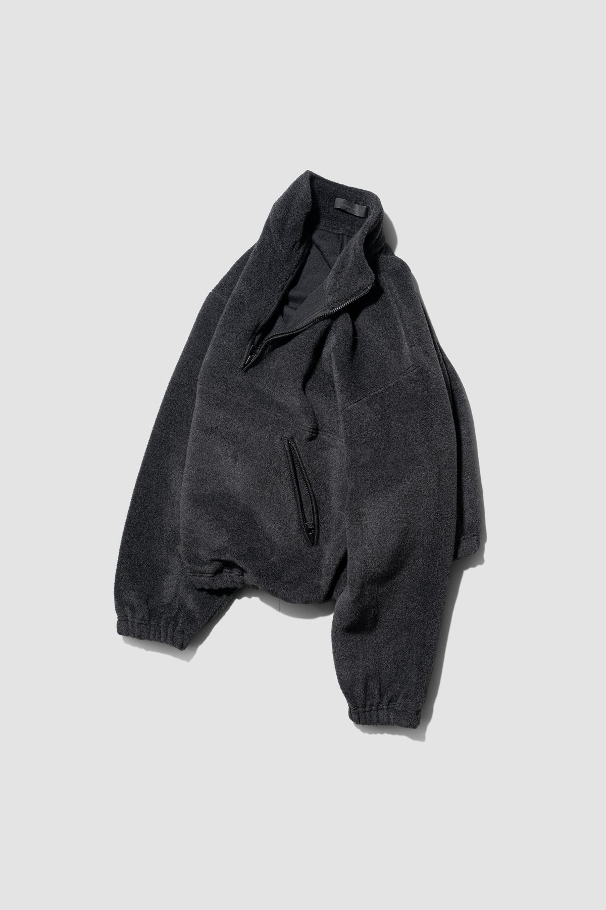 Omar Afridi / ROUY HALF ZIP "CHARCOAL"