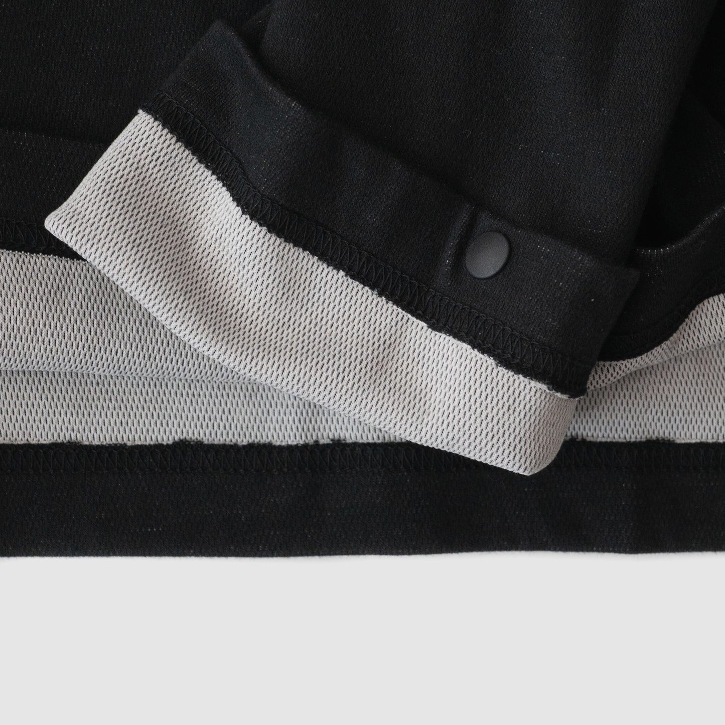 O- /  FLAT - L/S "Black"