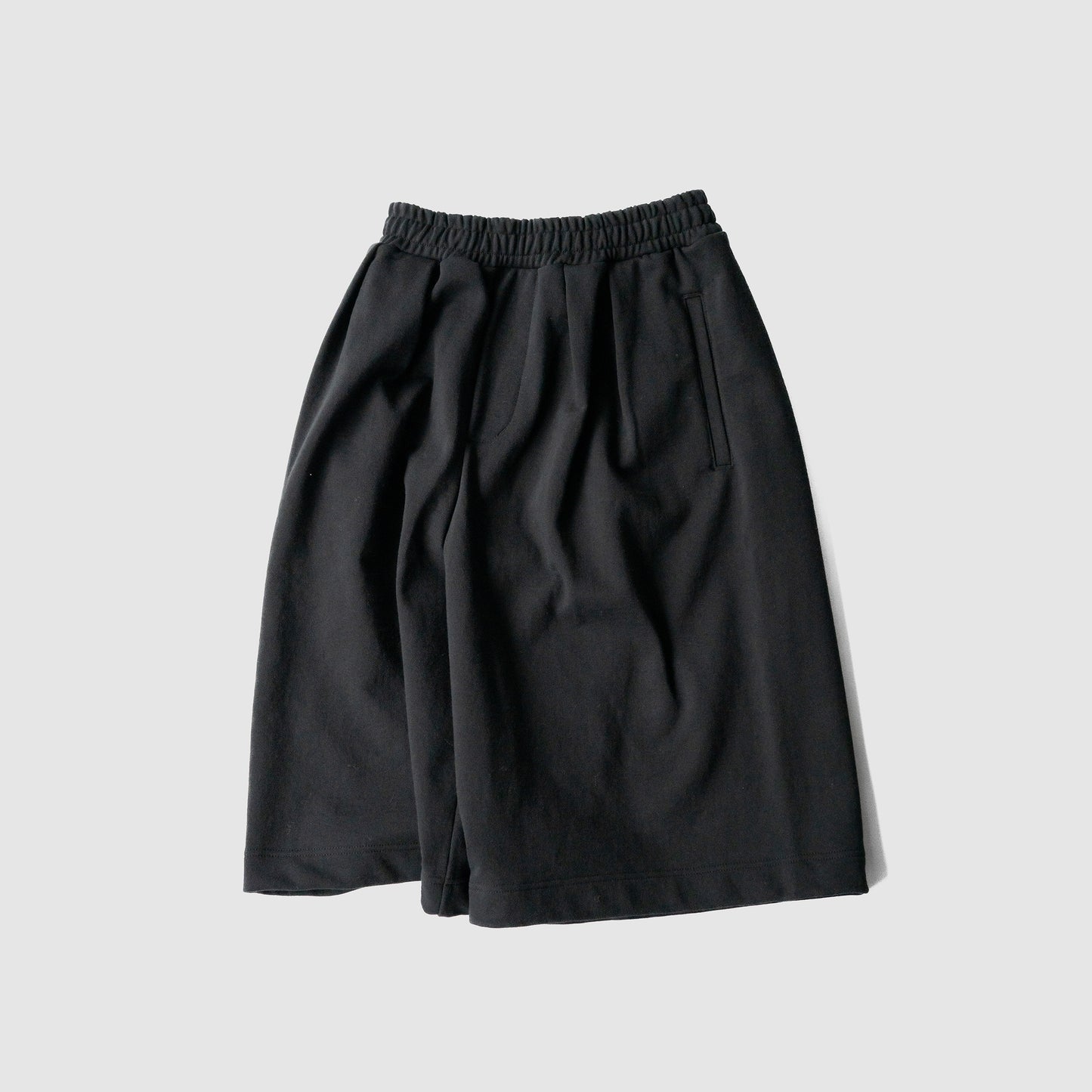 ROTOL/ Double Tuck Hakama Sweat Shorts "BLACK"