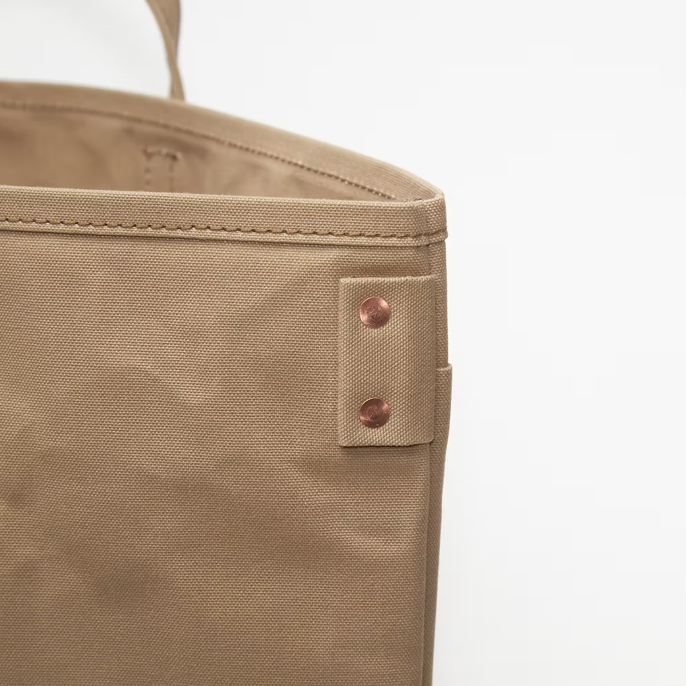 [Pre-order] This is a(n)/ Base Tote L "COYOTE"