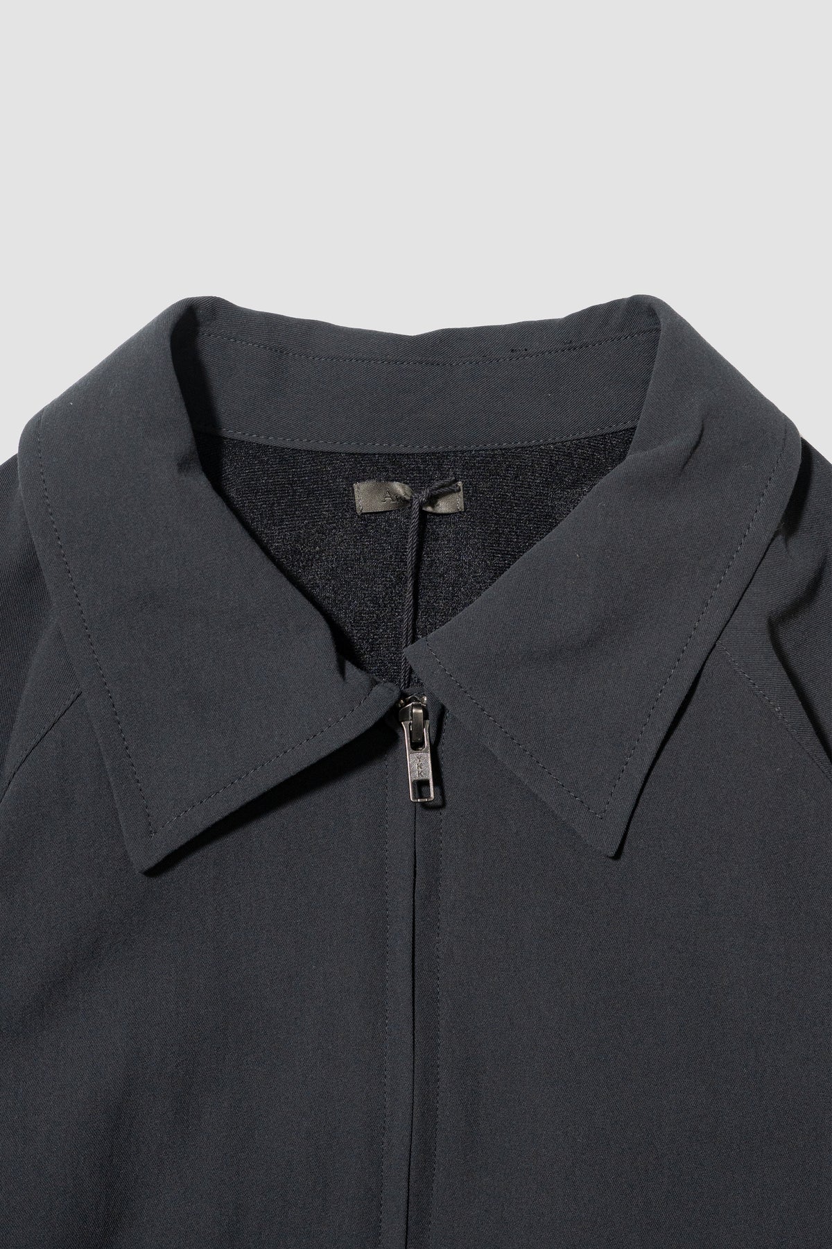 Antwort / LEATHER PIPED COTTON GABARDINE JACKET "BLACK"