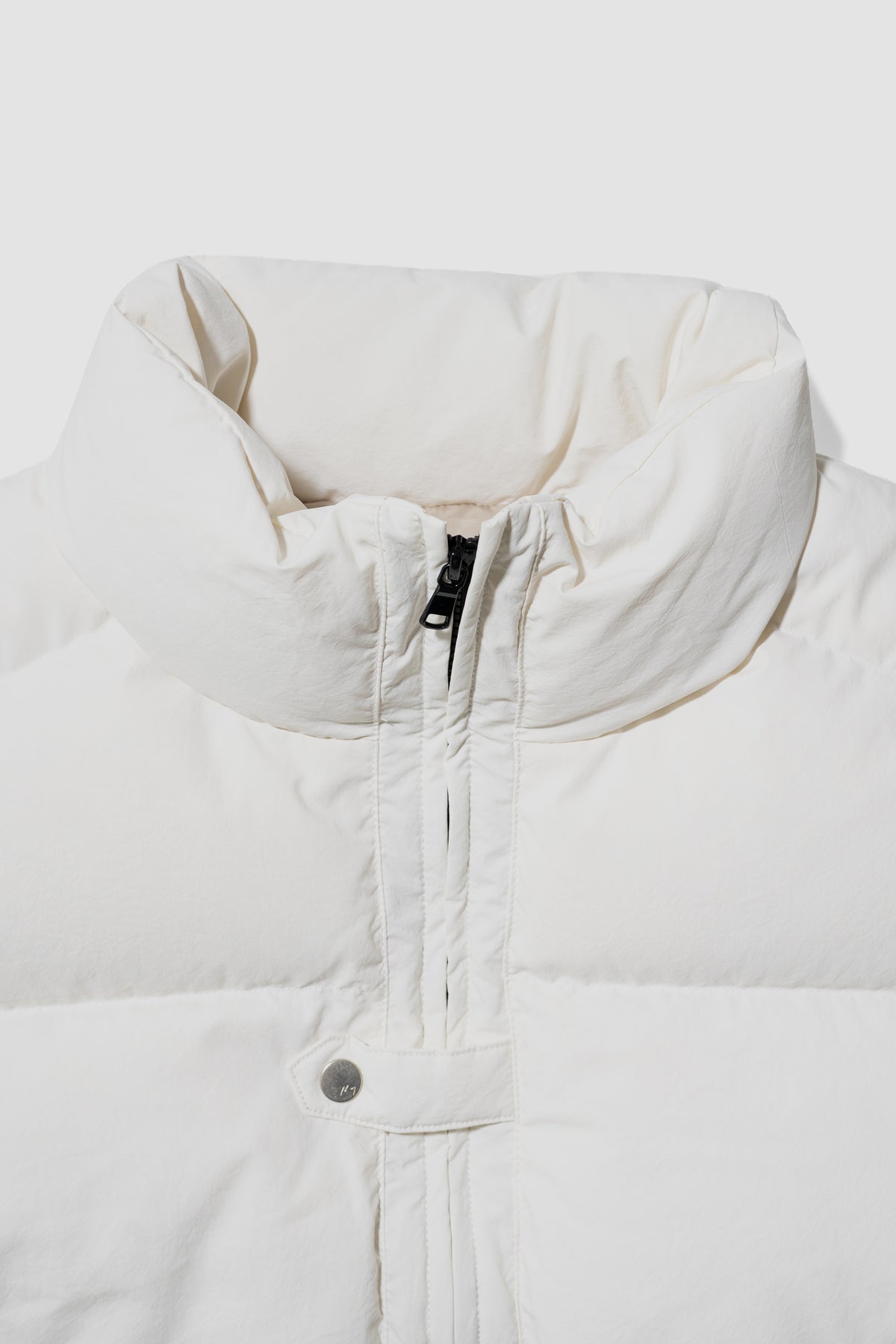 ANCELLM / DOWN VEST "WHITE"