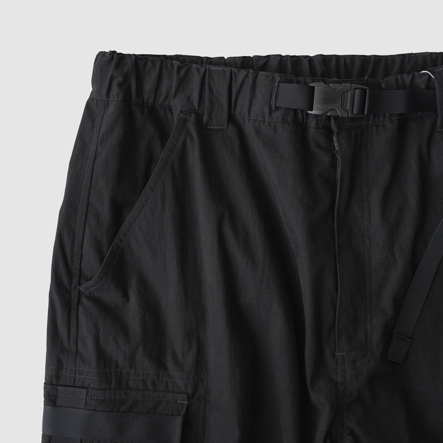 ESSAY/ UTILITY CARGO SHORT PANTS "Black"