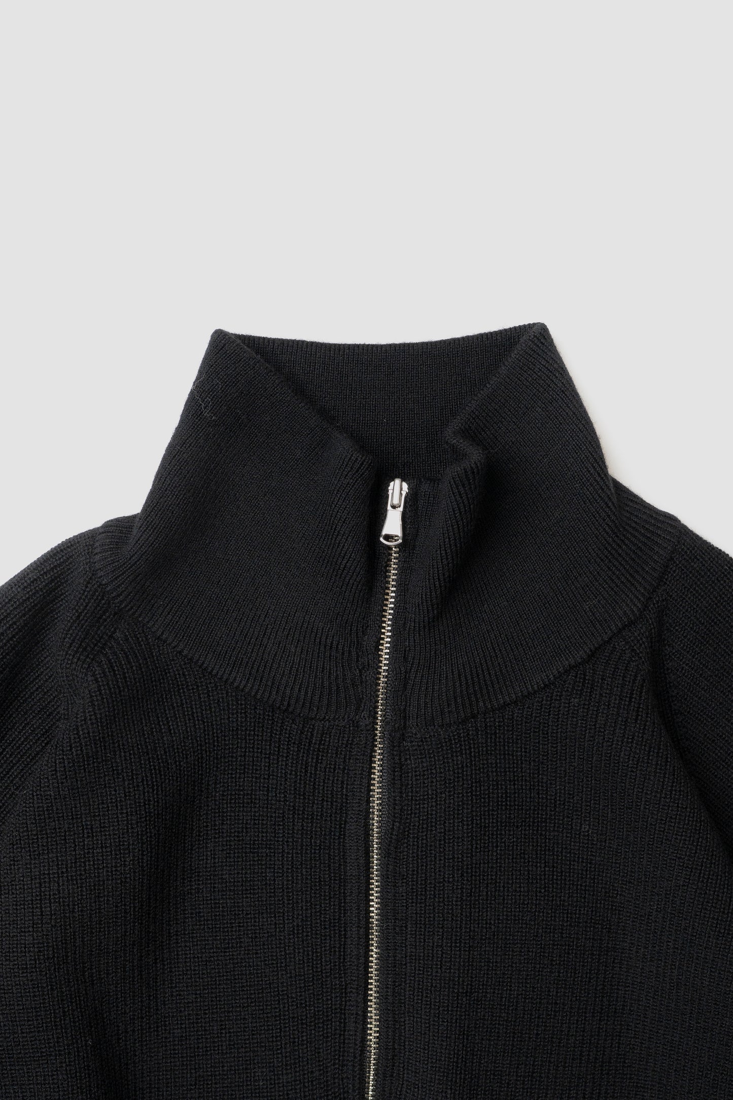 ANCELLM / 120'S WOOL HALF ZIP KNIT "BLACK"