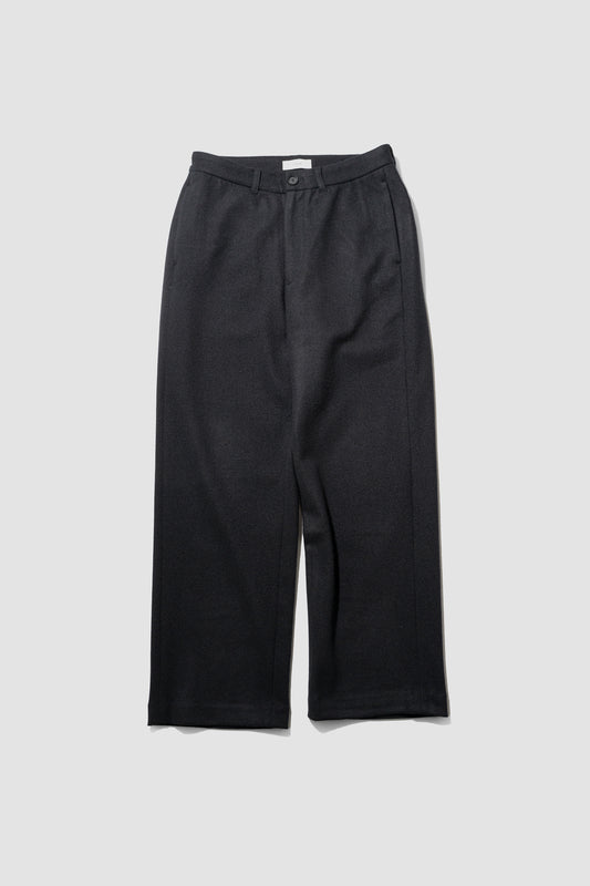 VUJA DÉ / Otis Wide-Leg Trousers in Wool/Cashmere "Black"