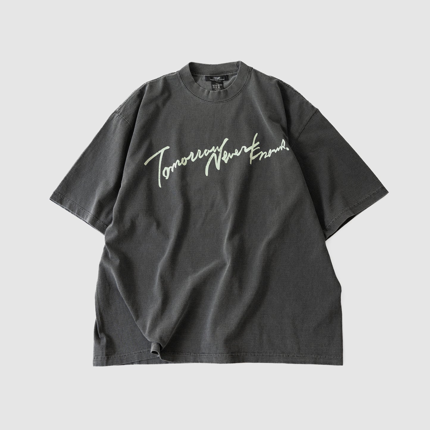 ESSAY/ PIGMENT DROPSHOULDER T-SHIRT "Tomorrow"