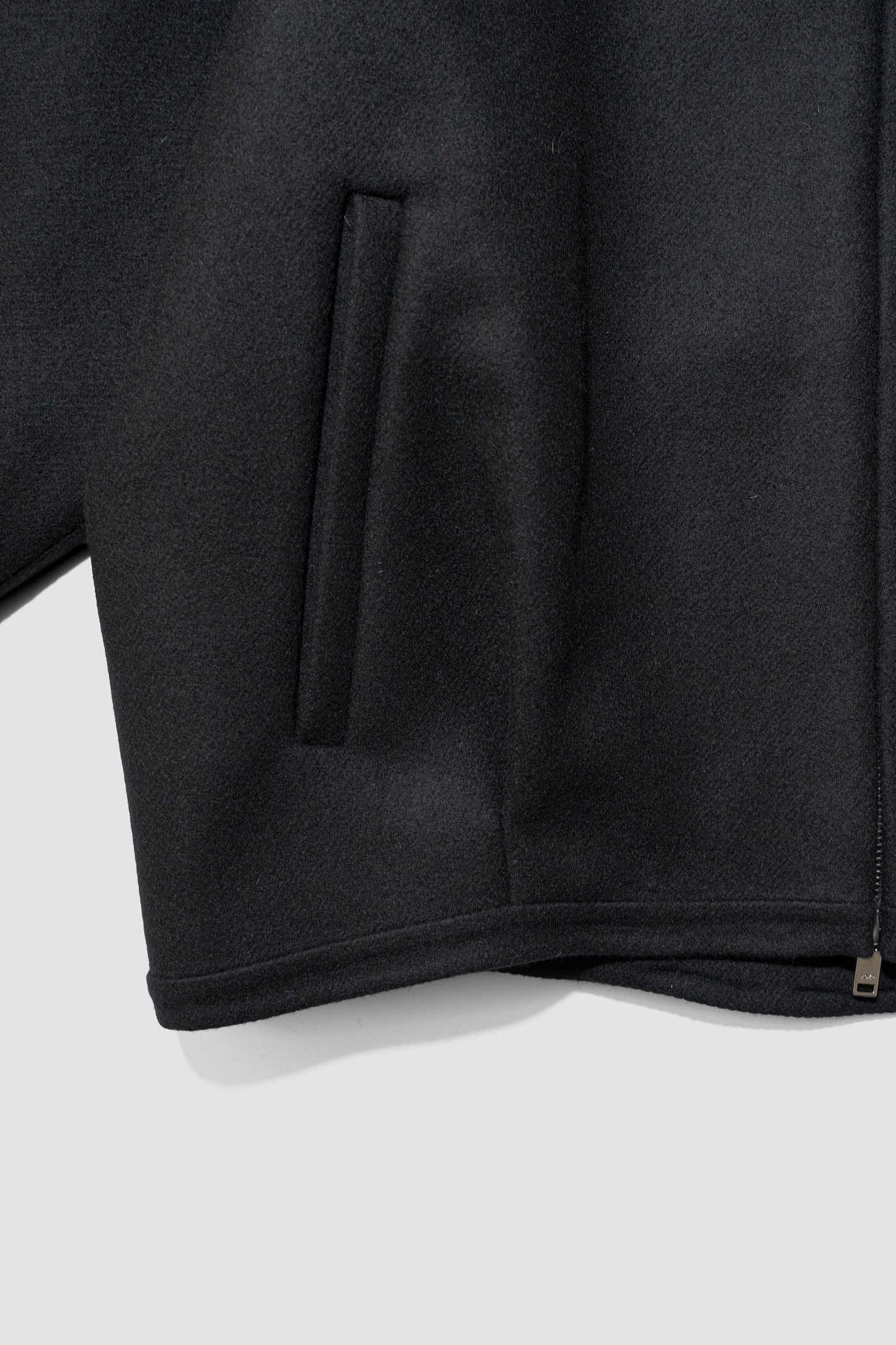 YOKE/ Wool Cashmere Balloon Silhouette Blouson "BLACK"