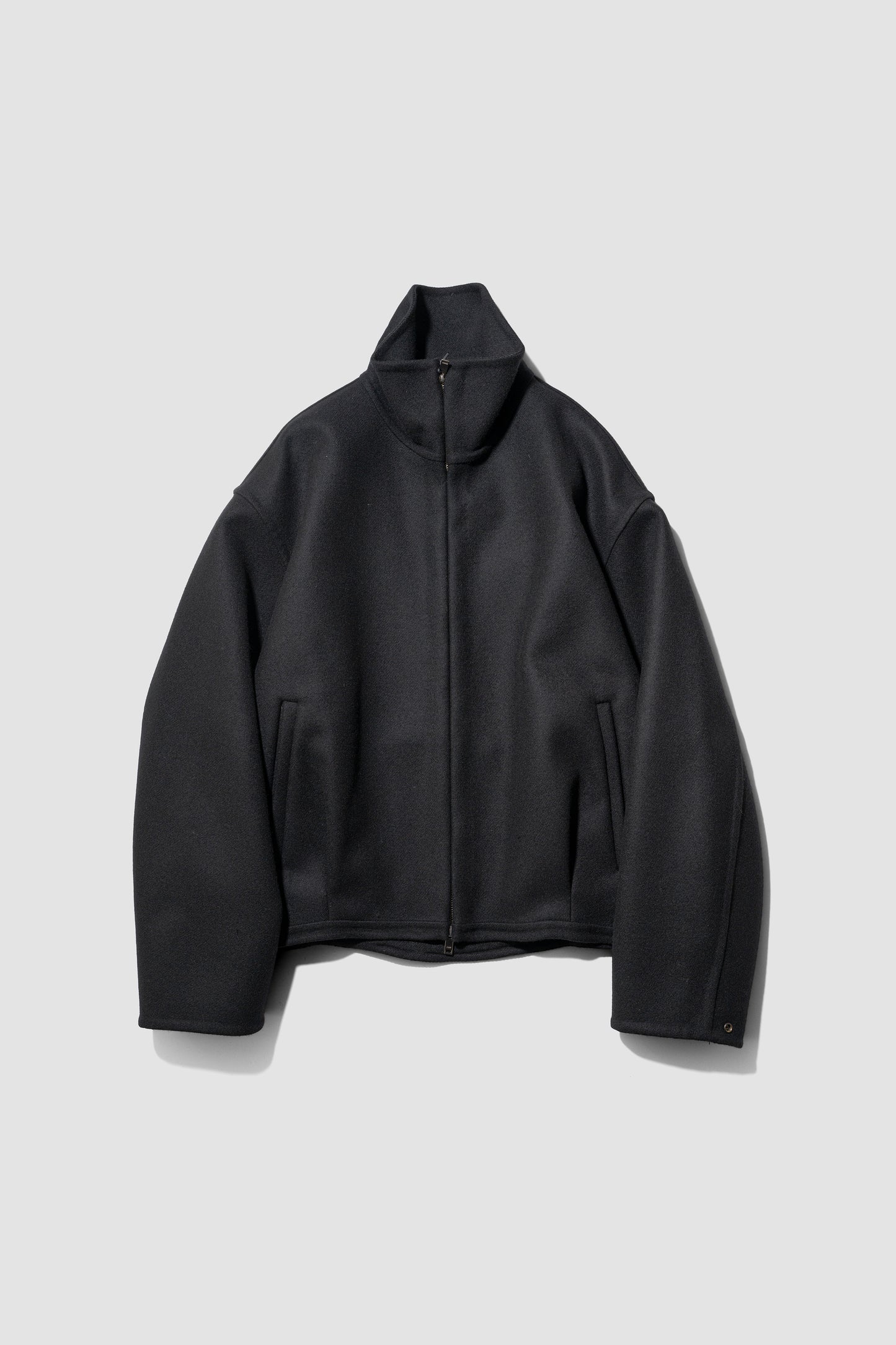 YOKE/ Wool Cashmere Balloon Silhouette Blouson "BLACK"
