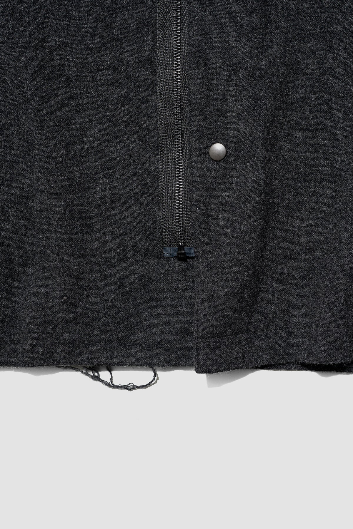 barbell object / zipper bl "charcoal"