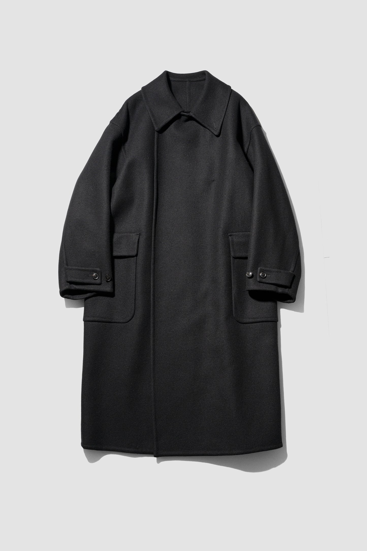 YOKE/ Wool Cashmere Double Breasted Rever Coat "BLACK"