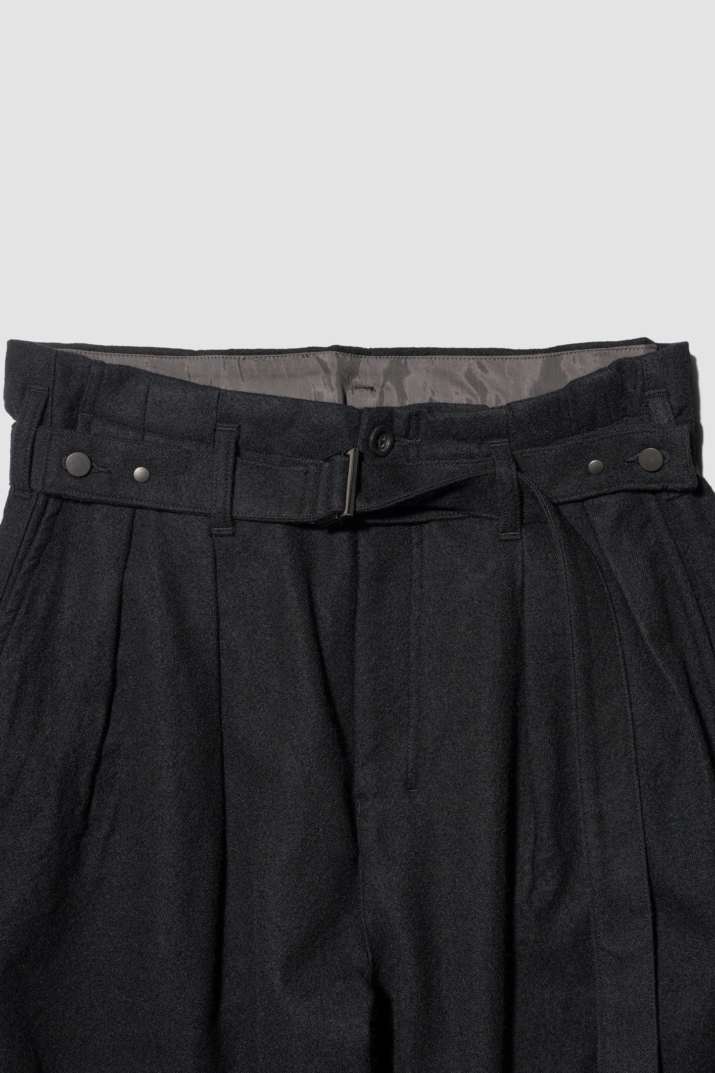 ANCELLM / WOOL BELTED WIDE SLACKS "BLACK"