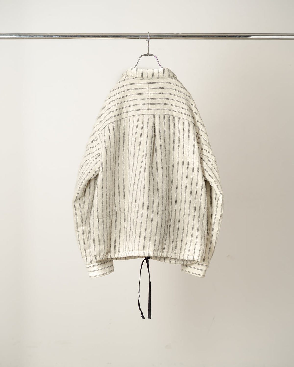 ANCELLM / STRIPE PADDED SHIRT "IVORY"