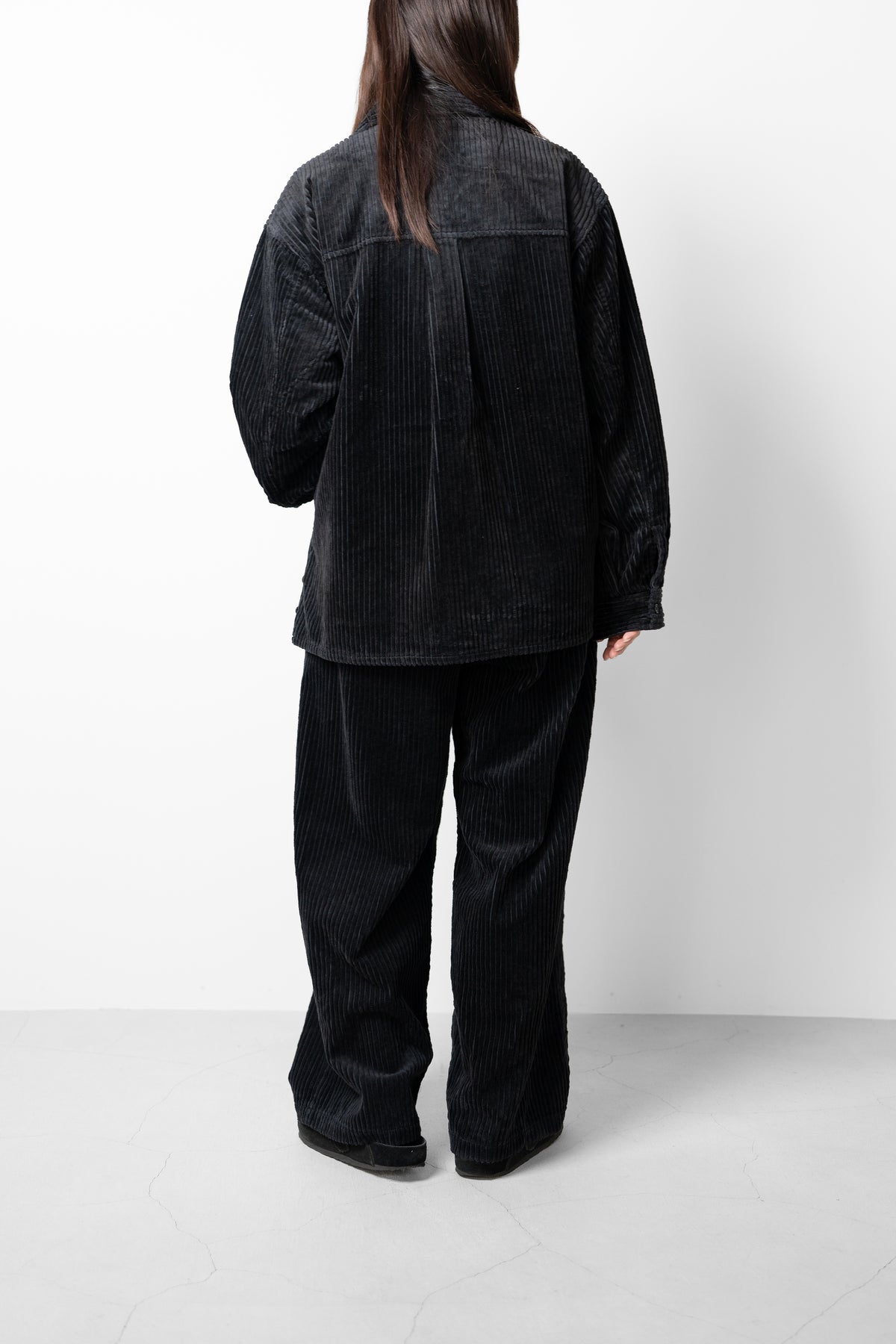ANCELLM / CORDUROY WIDE SLACKS "BLACK"