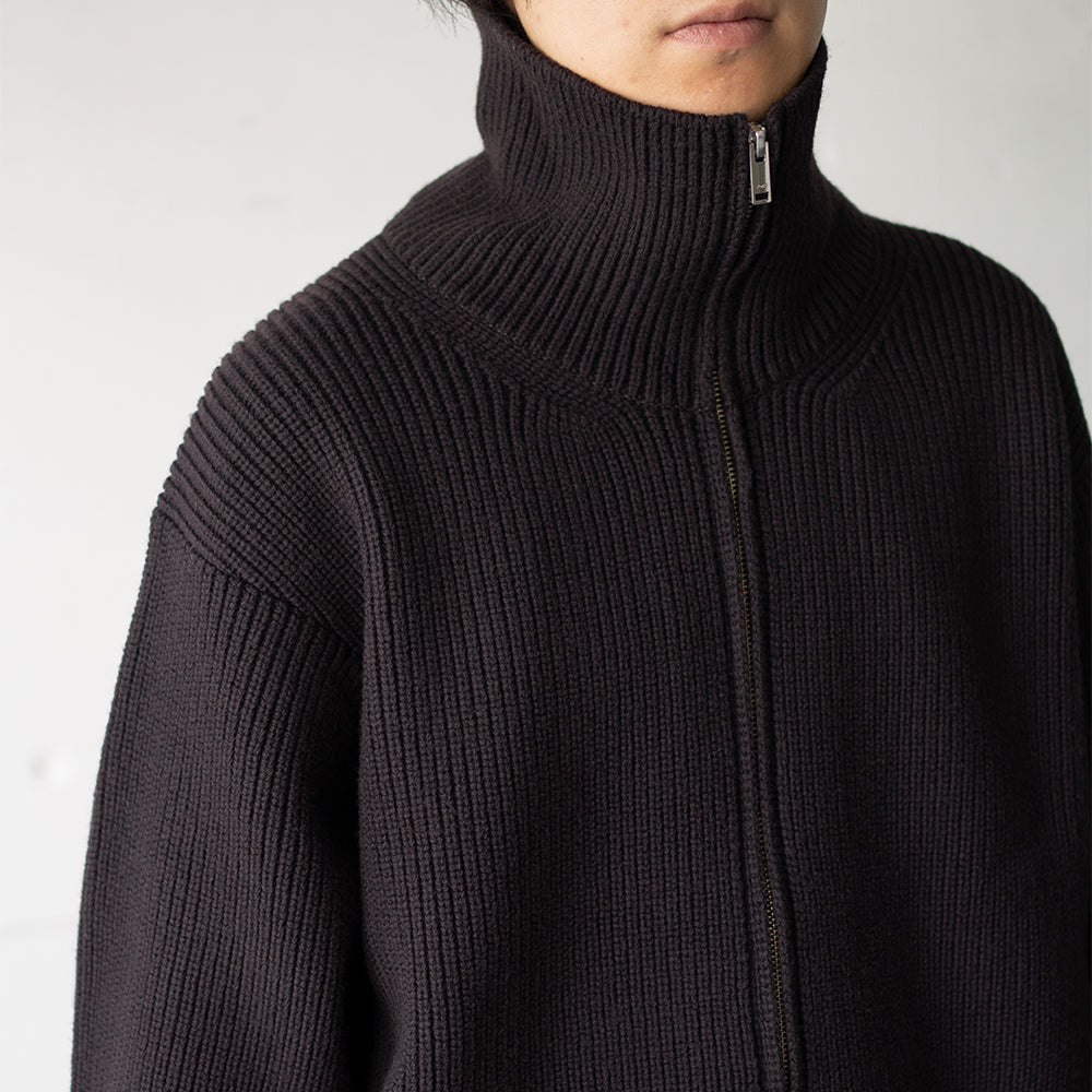 YOKE/ 3/4 FRONT ZIP HIGHNECK RIB SWEATER "DARK BROWN"