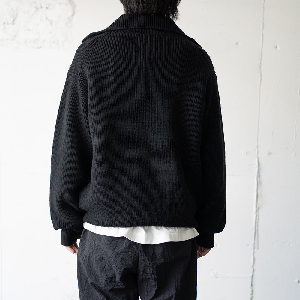 YOKE/ 3/4 FRONT ZIP HIGHNECK RIB SWEATER "BLACK"