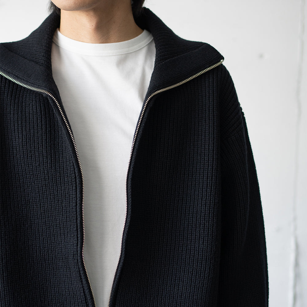 YOKE/ 3/4 FRONT ZIP HIGHNECK RIB SWEATER "BLACK"