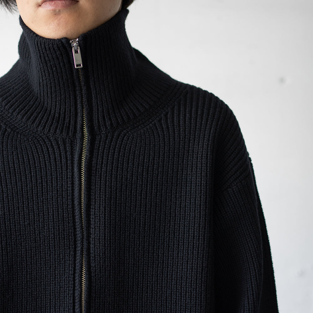 YOKE/ 3/4 FRONT ZIP HIGHNECK RIB SWEATER "BLACK"