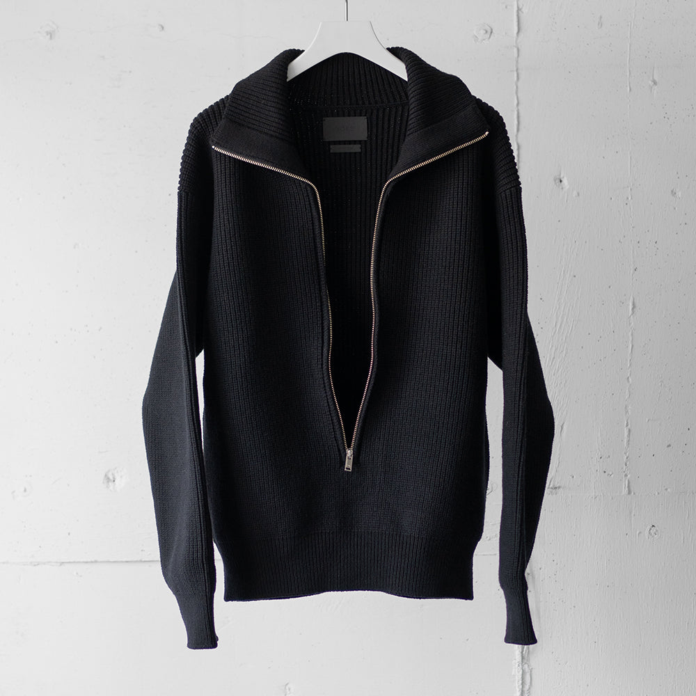 YOKE/ 3/4 FRONT ZIP HIGHNECK RIB SWEATER "BLACK"