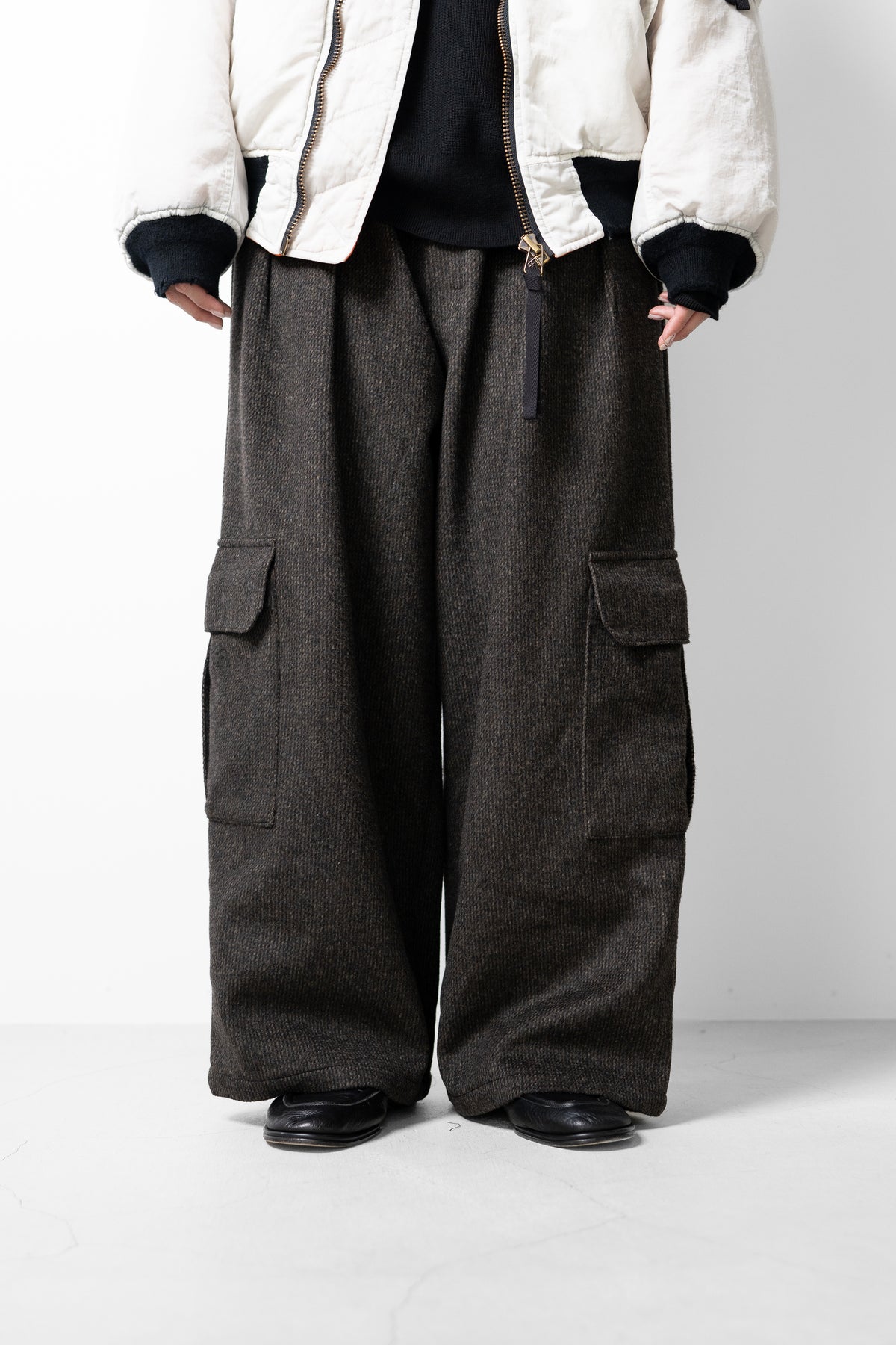 ANCELLM / WOOL BLANCKET CARGO PANTS "D.BROWN"