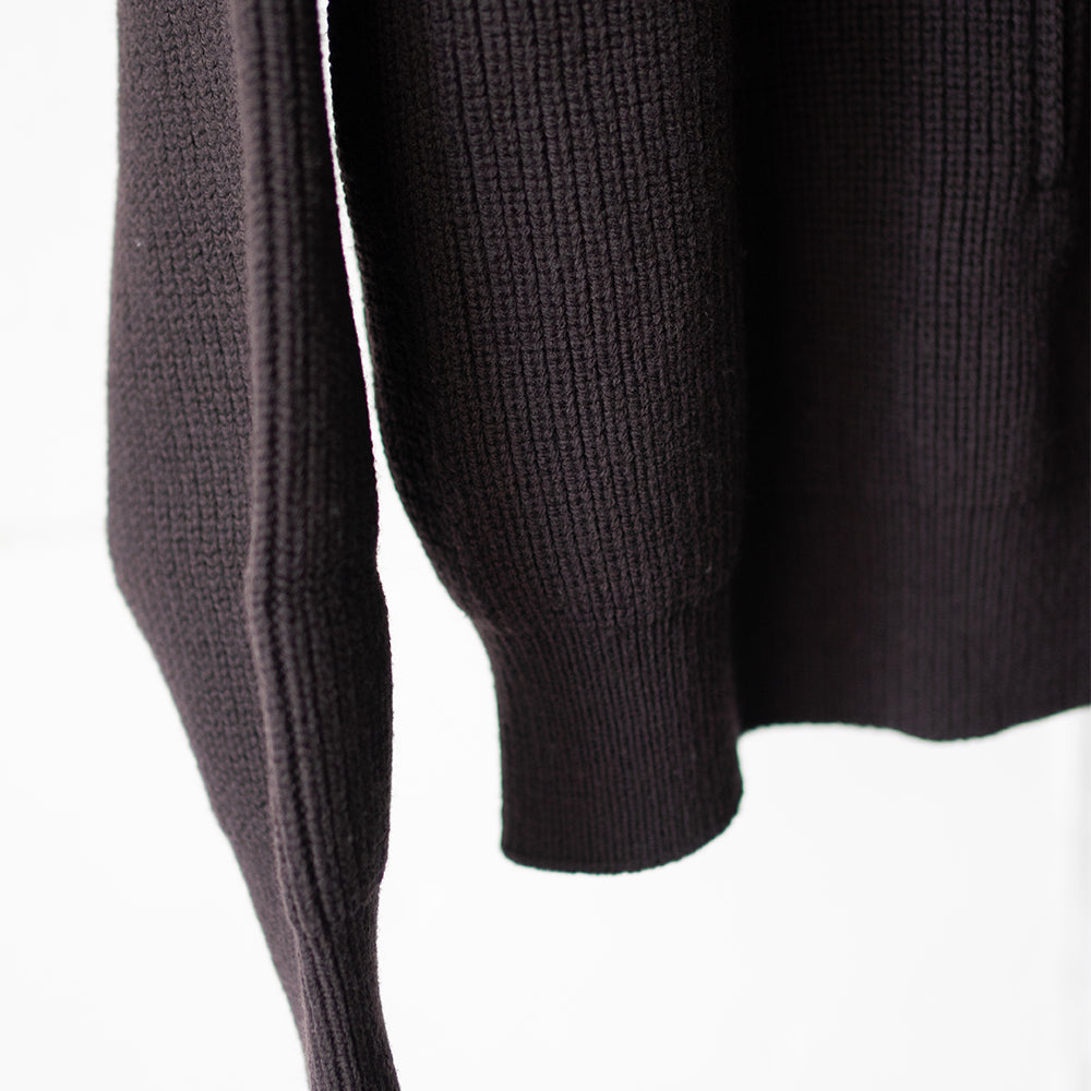 YOKE/ 3/4 FRONT ZIP HIGHNECK RIB SWEATER "DARK BROWN"