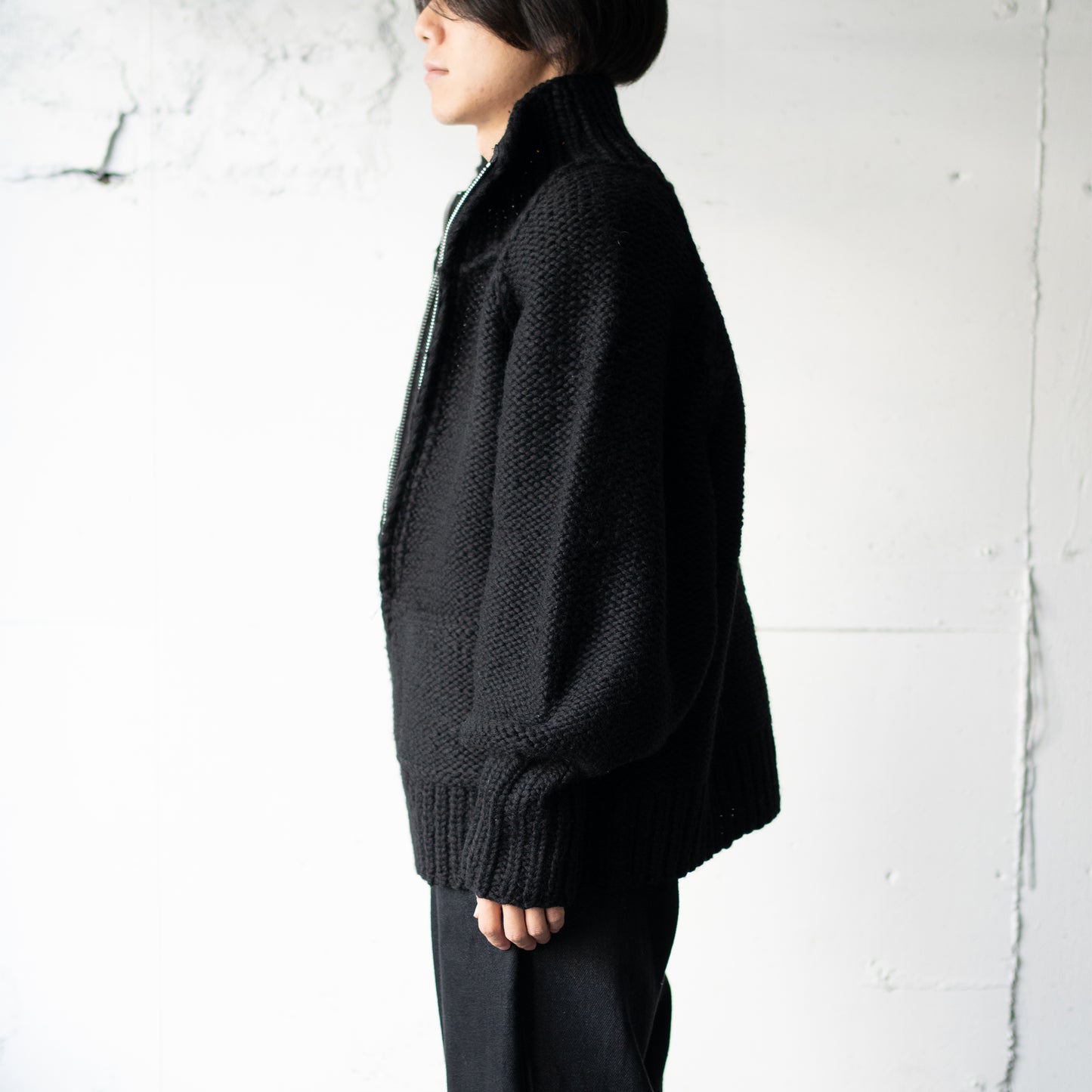 barbell object / hn knit made by KANATA "black"