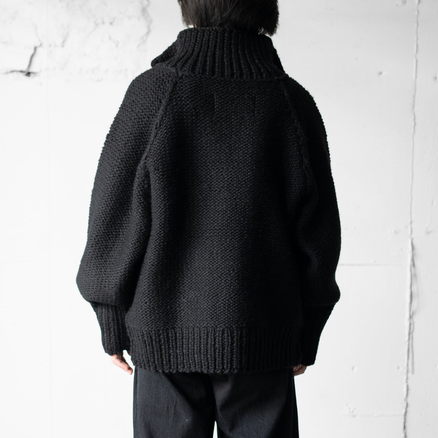 barbell object / hn knit made by KANATA "black"