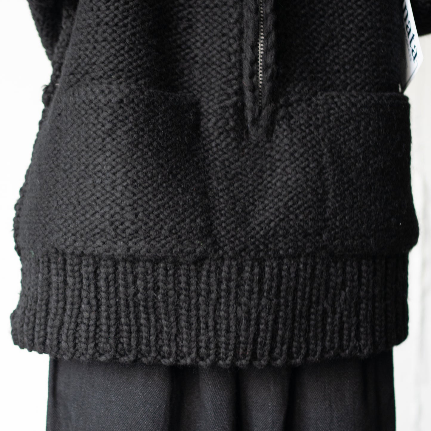 barbell object / hn knit made by KANATA "black"