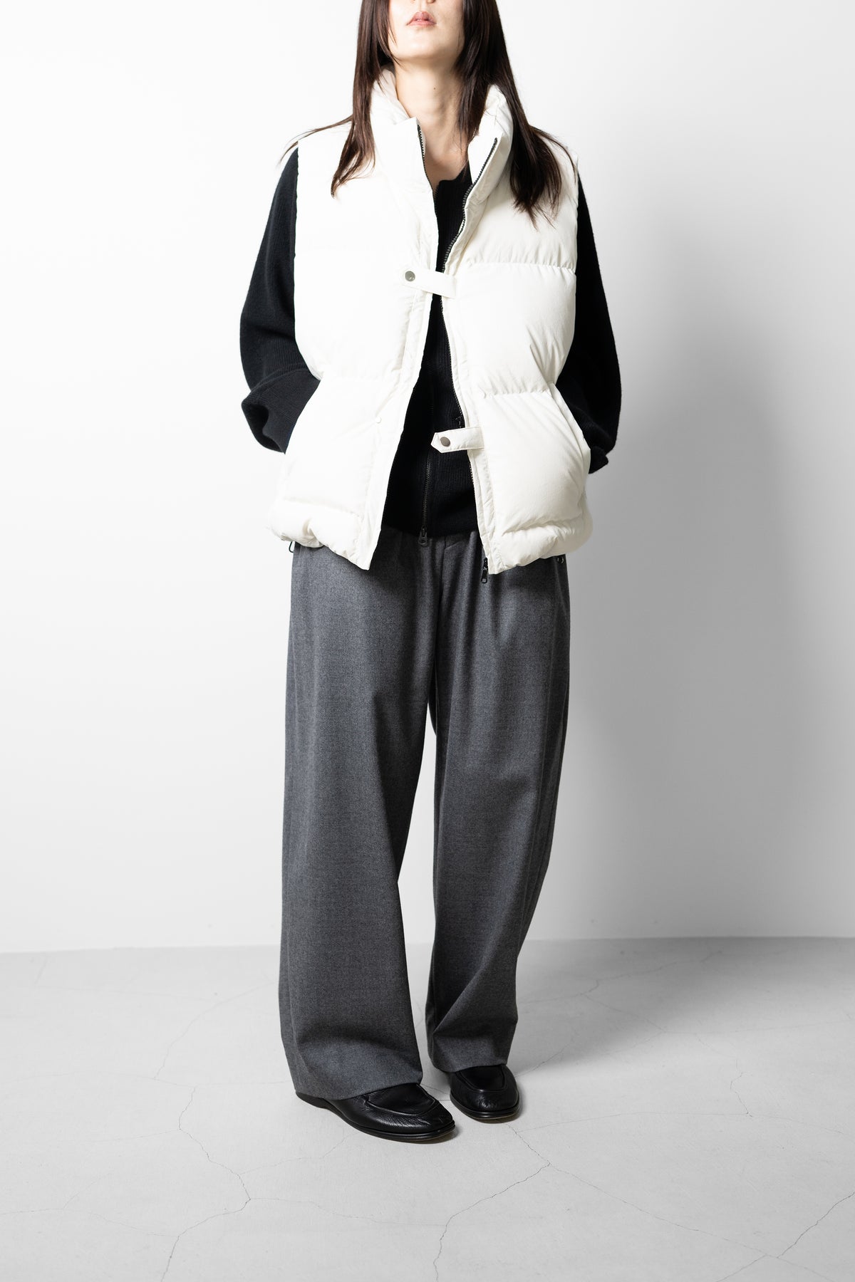 ANCELLM / DOWN VEST "WHITE"