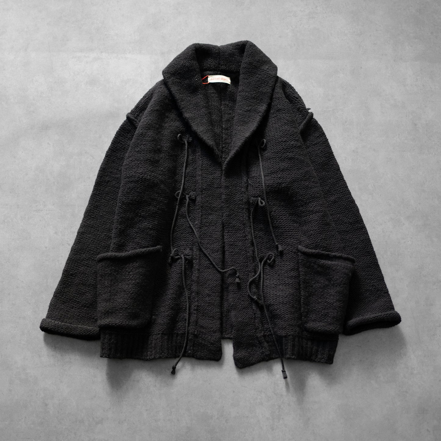 barbell object / lg cardi "black"