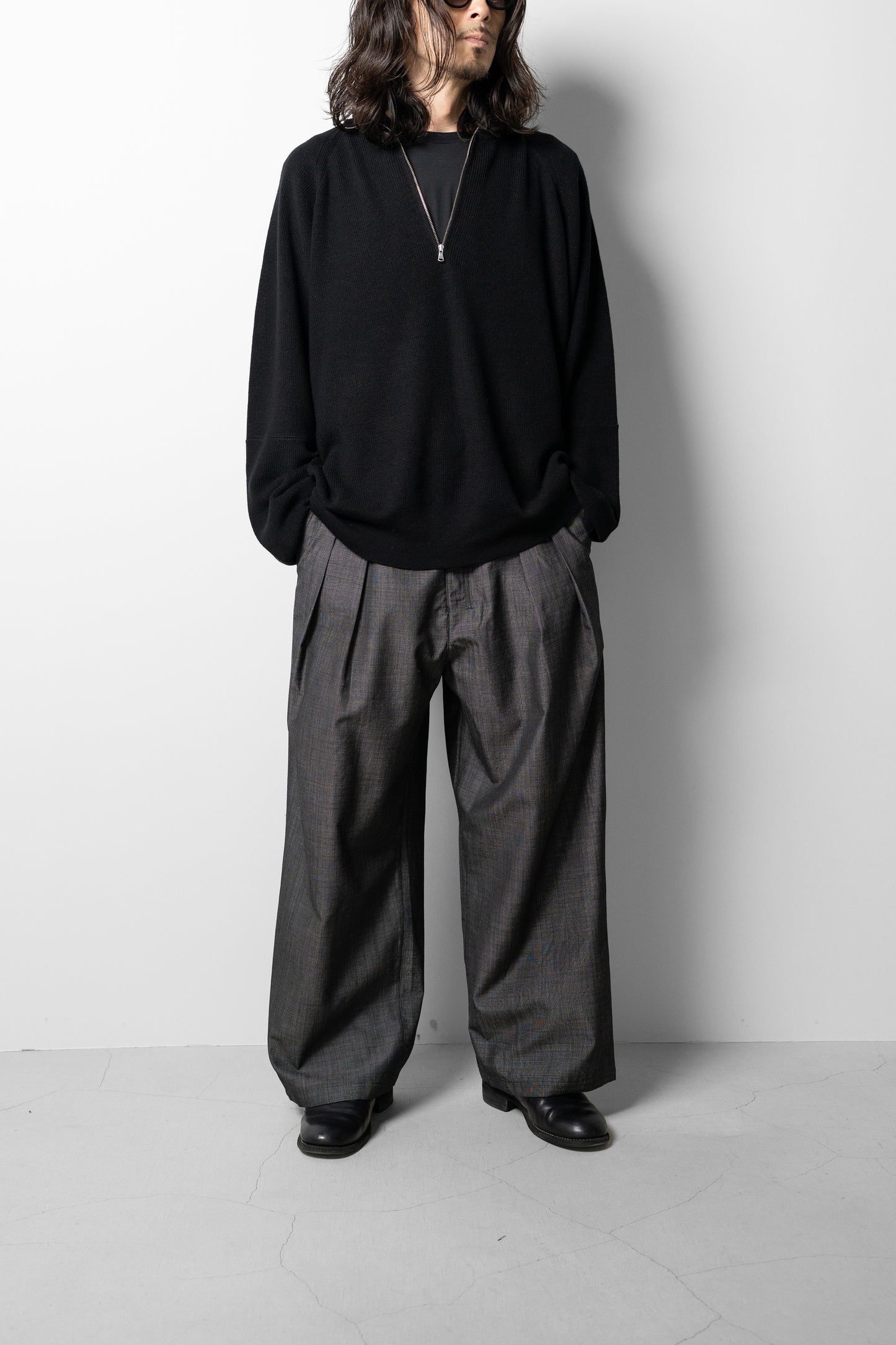ANCELLM / 120'S WOOL HALF ZIP KNIT "BLACK"