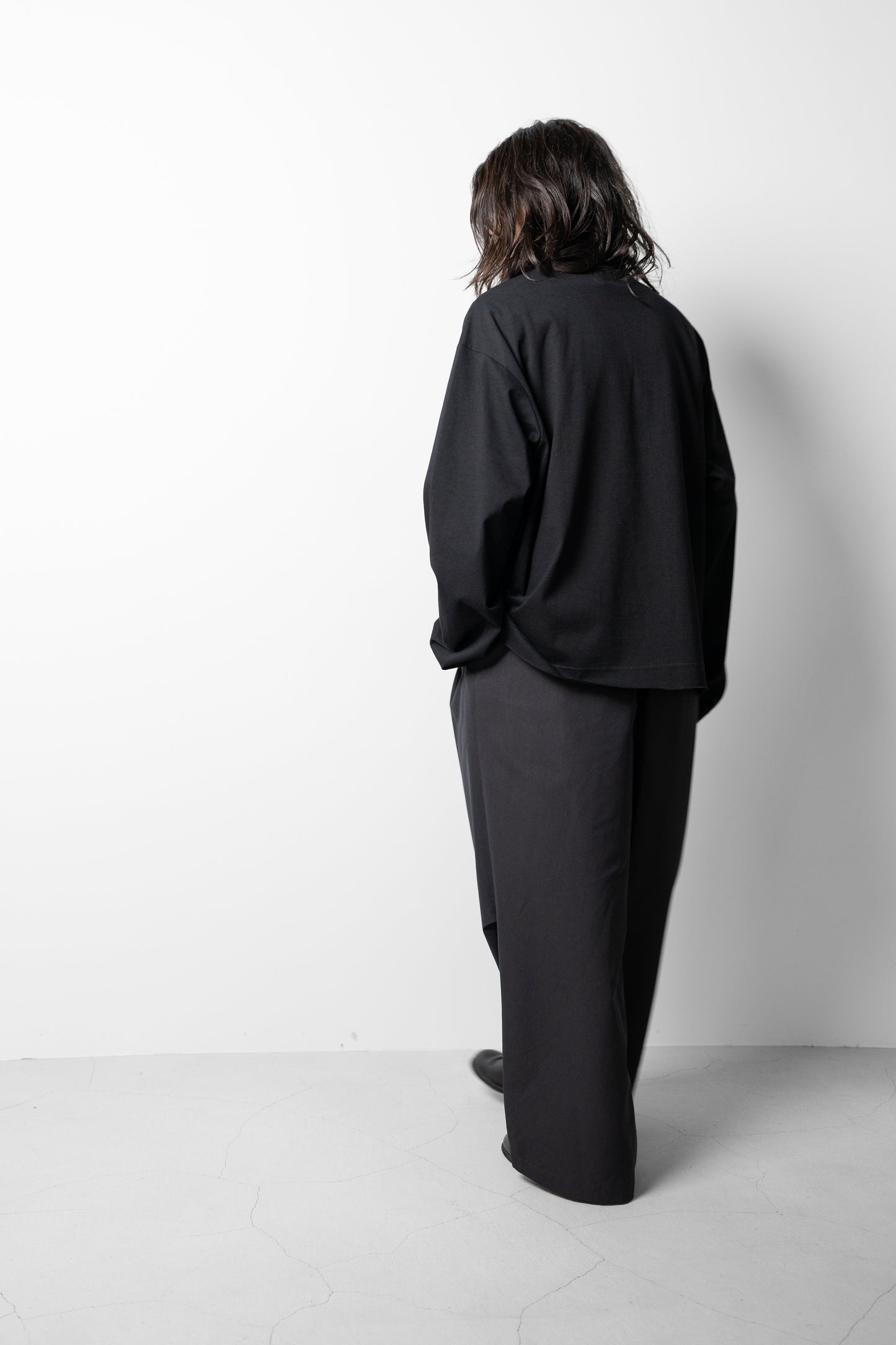 Antwort / CUT OFF LS TEE "BLACK"